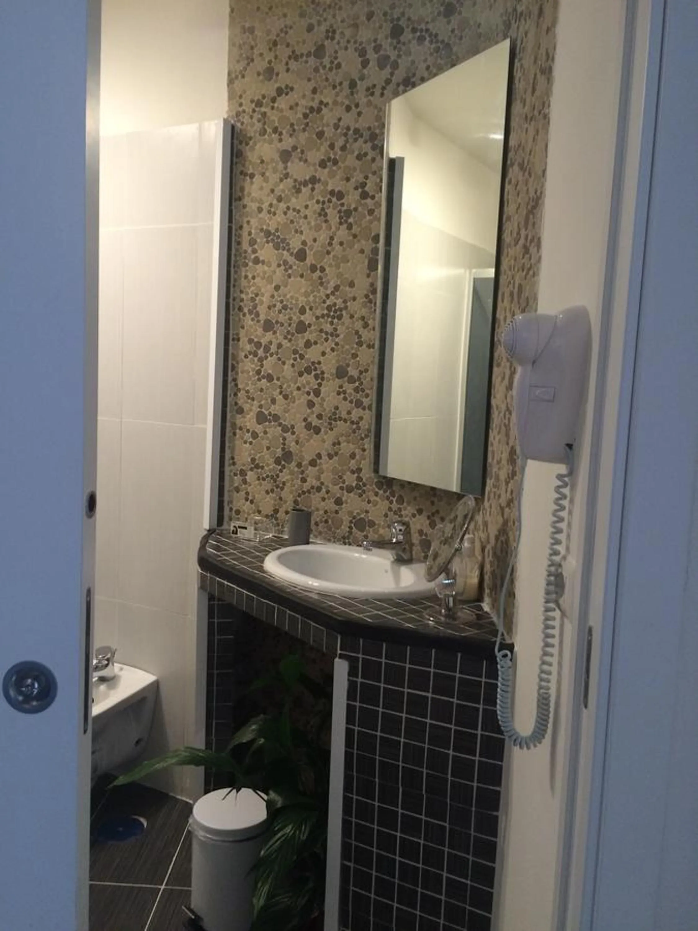 Shower in Base Napoli Mergellina