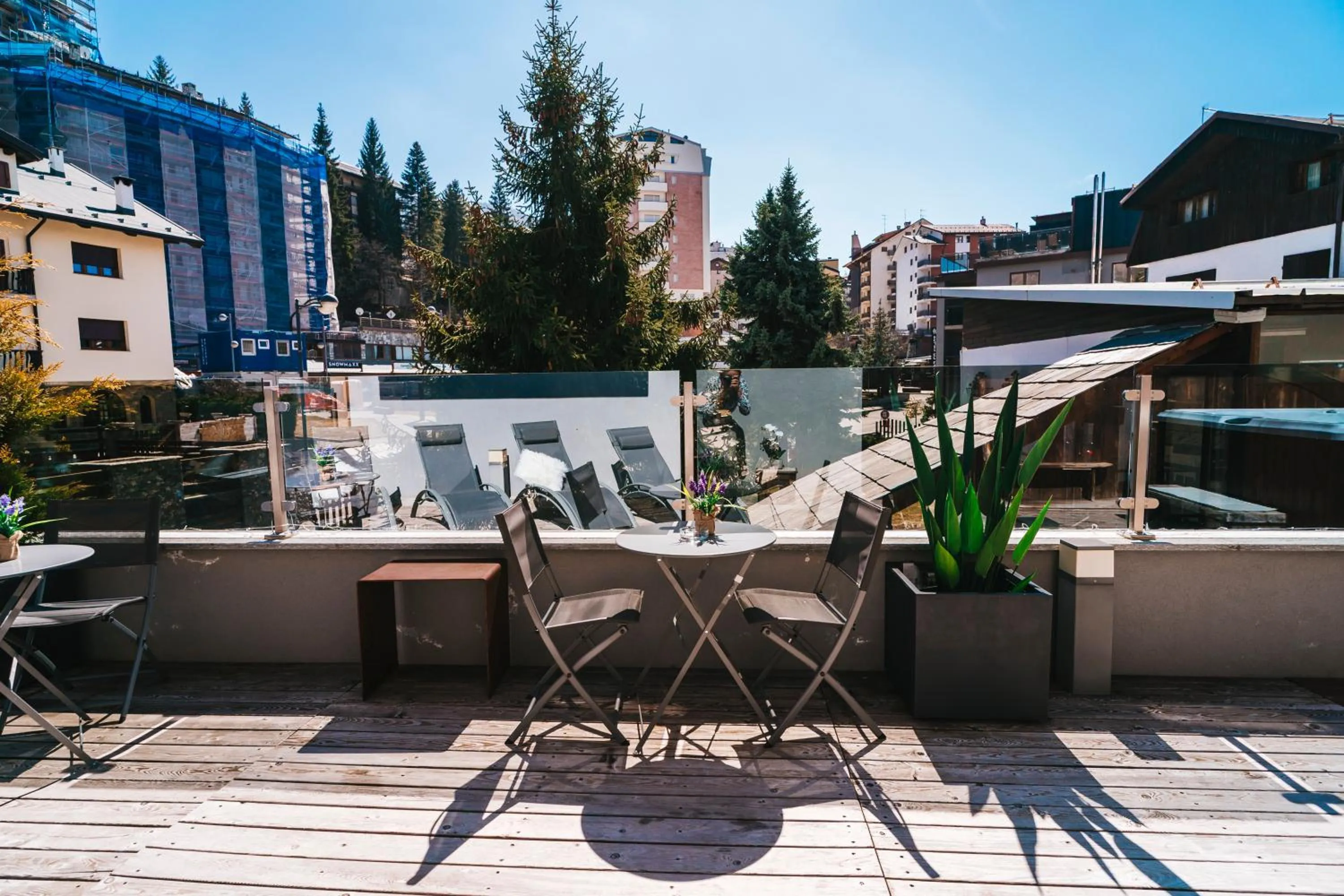 Solarium in Serendipity Hotel