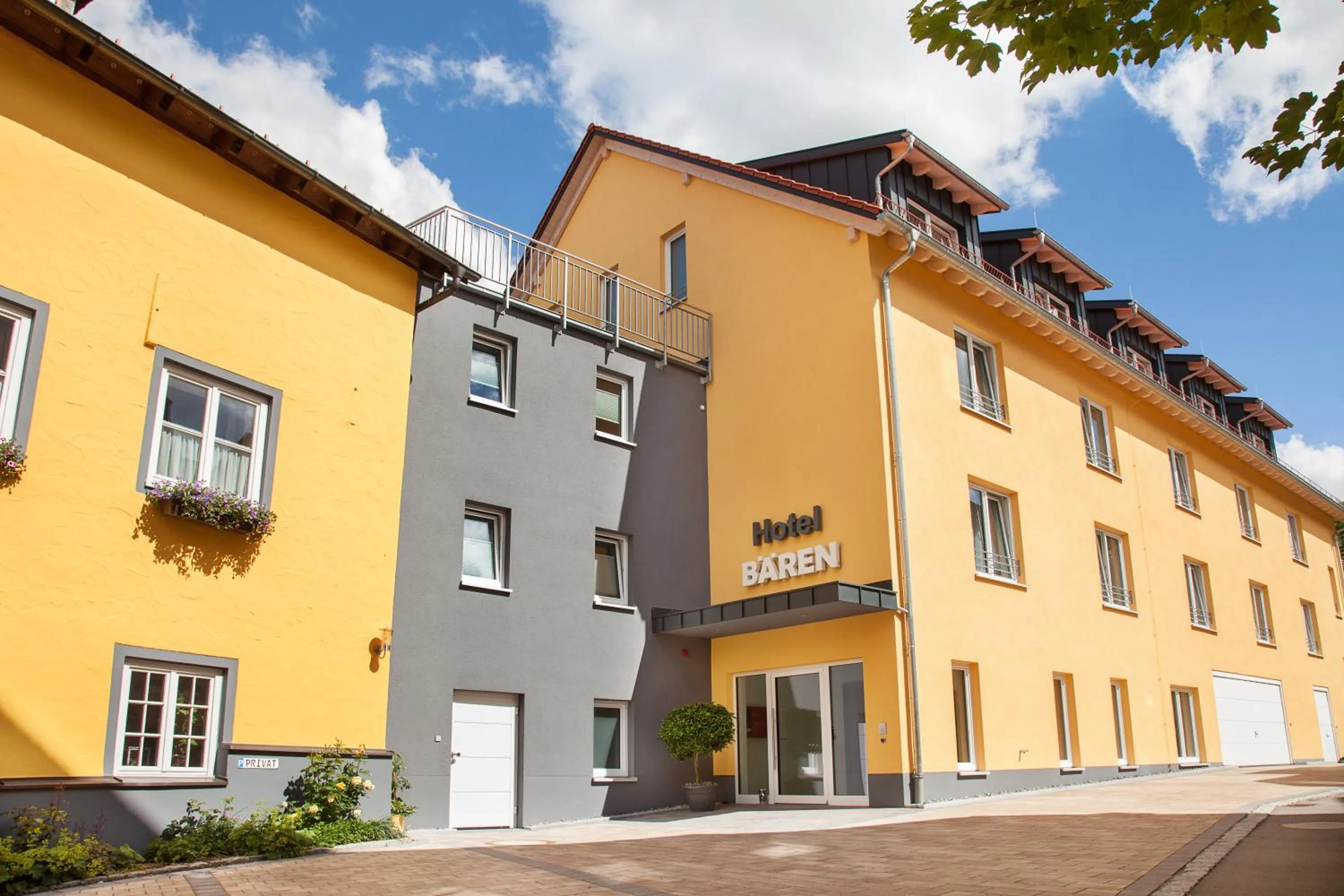 Property building in Hotel Restaurant Bären