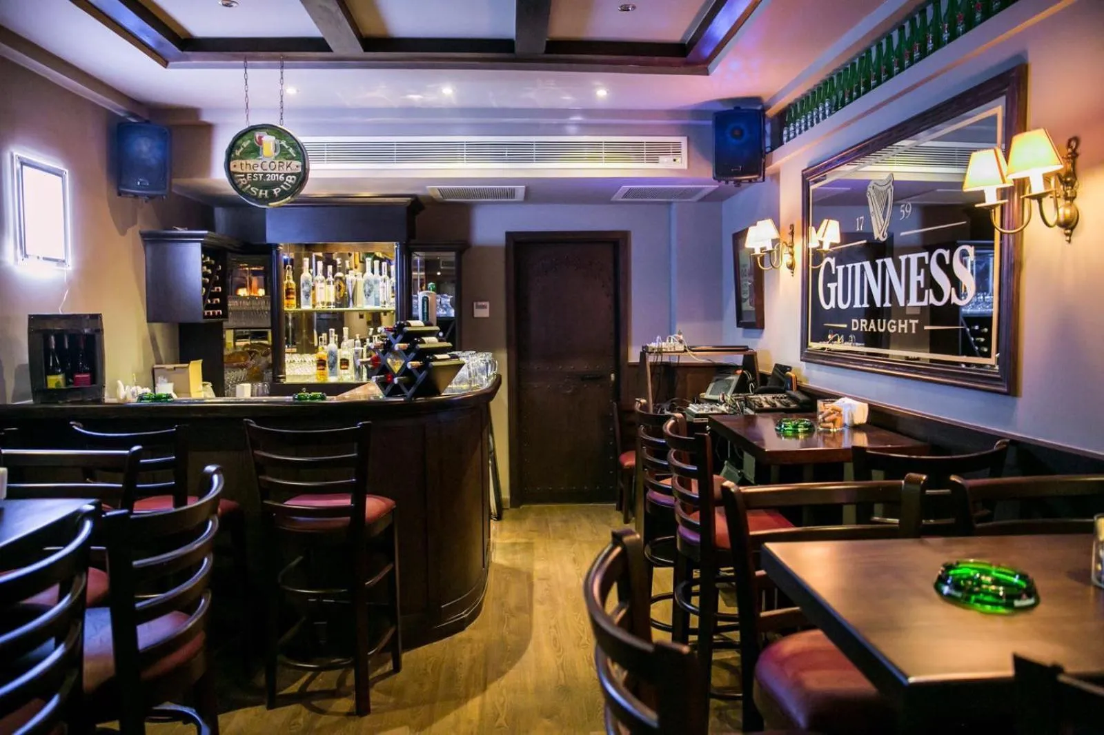 Lounge or bar in Golden Carven Hotel