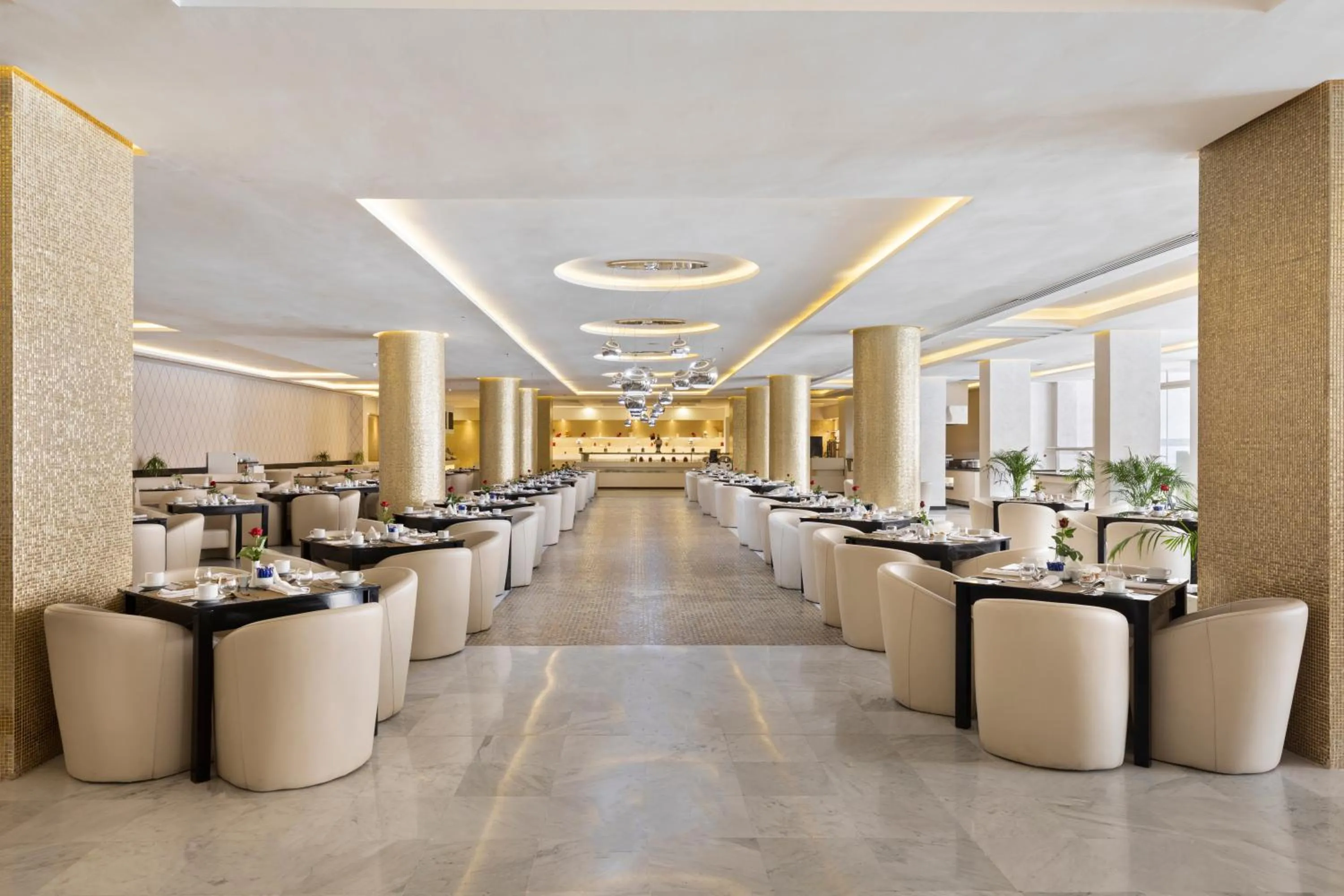 Restaurant/places to eat in Savoy Le Grand Hotel Marrakech