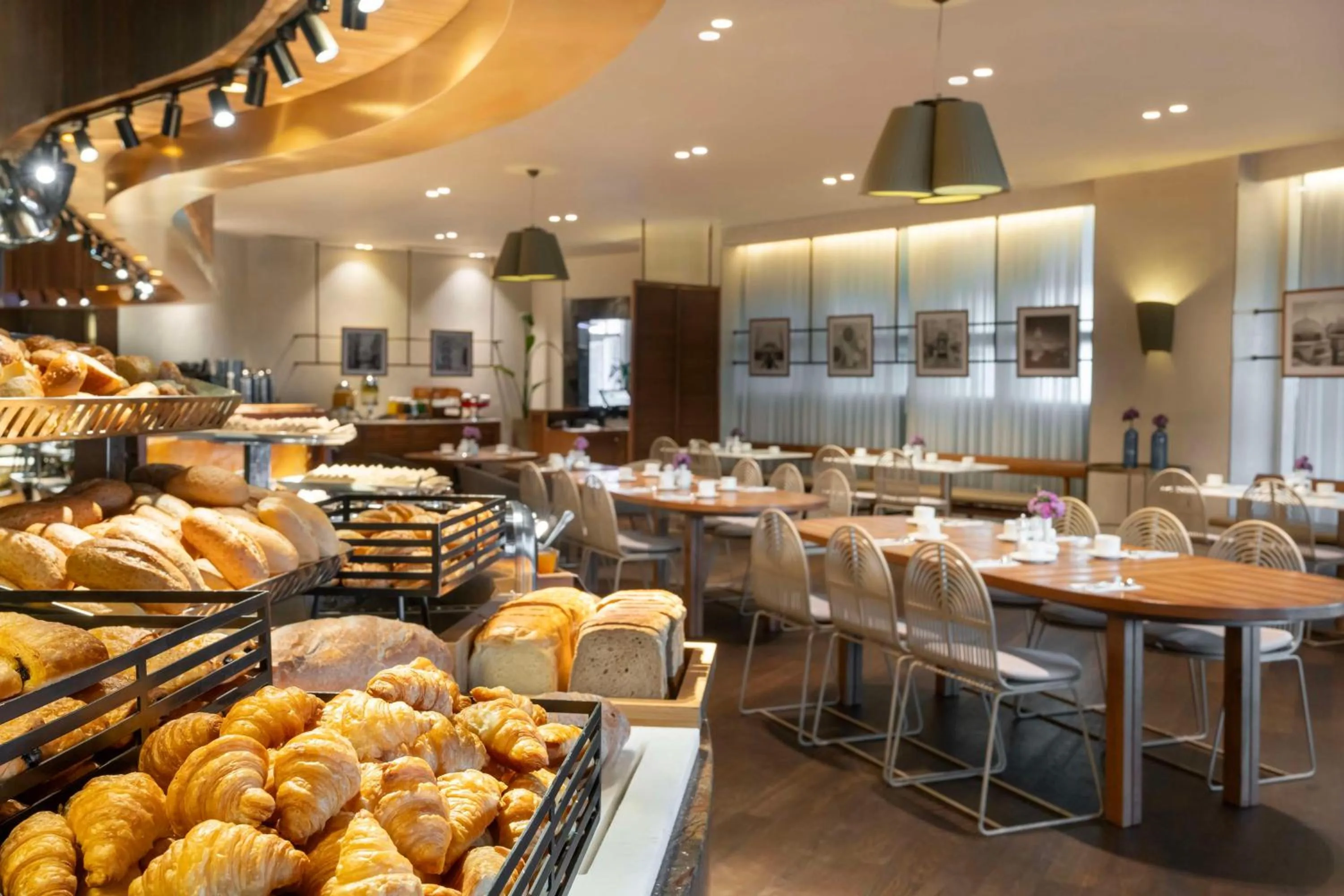 Breakfast in Radisson Blu Hotel Istanbul Ottomare