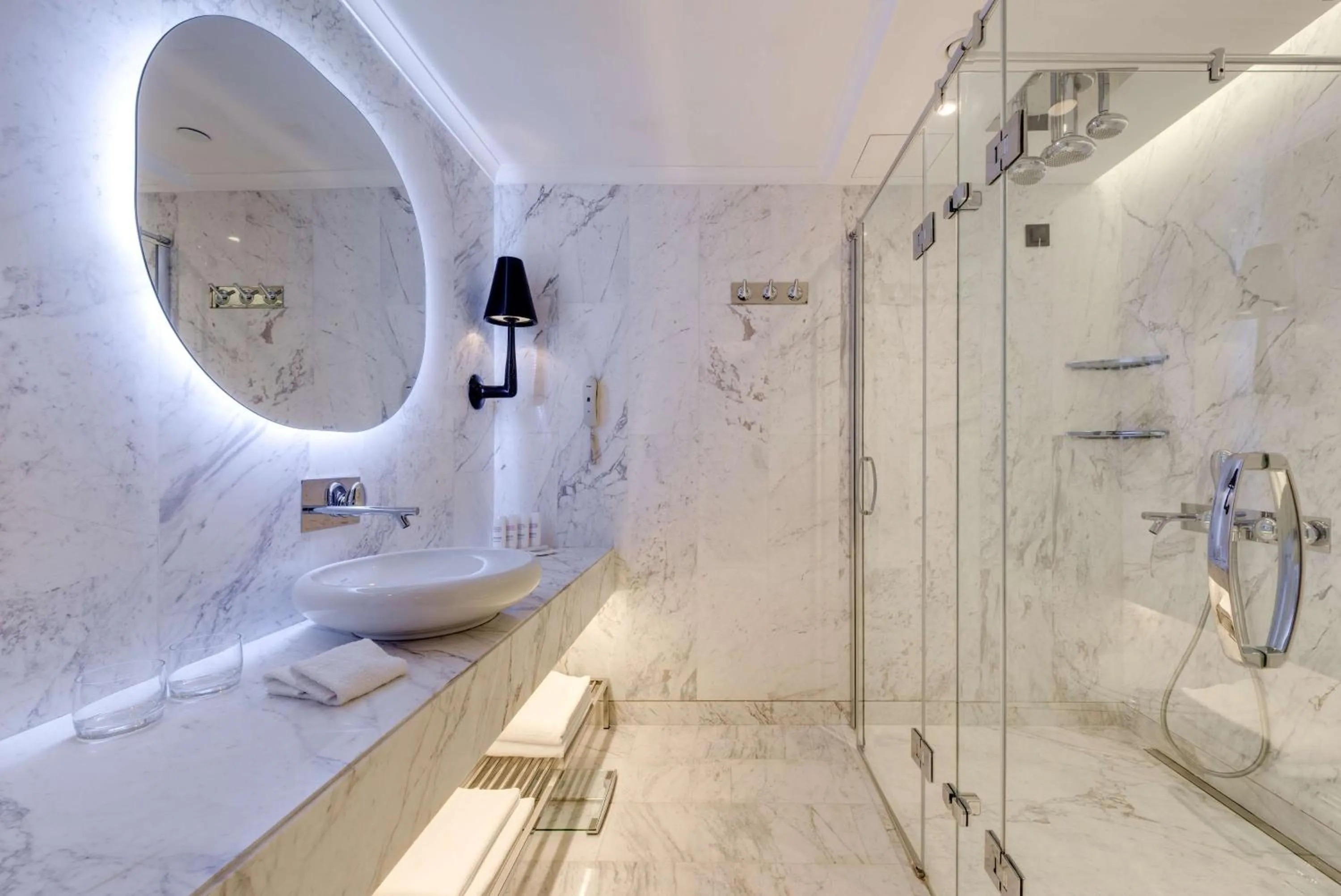 Bathroom in Radisson Blu Hotel Istanbul Ottomare