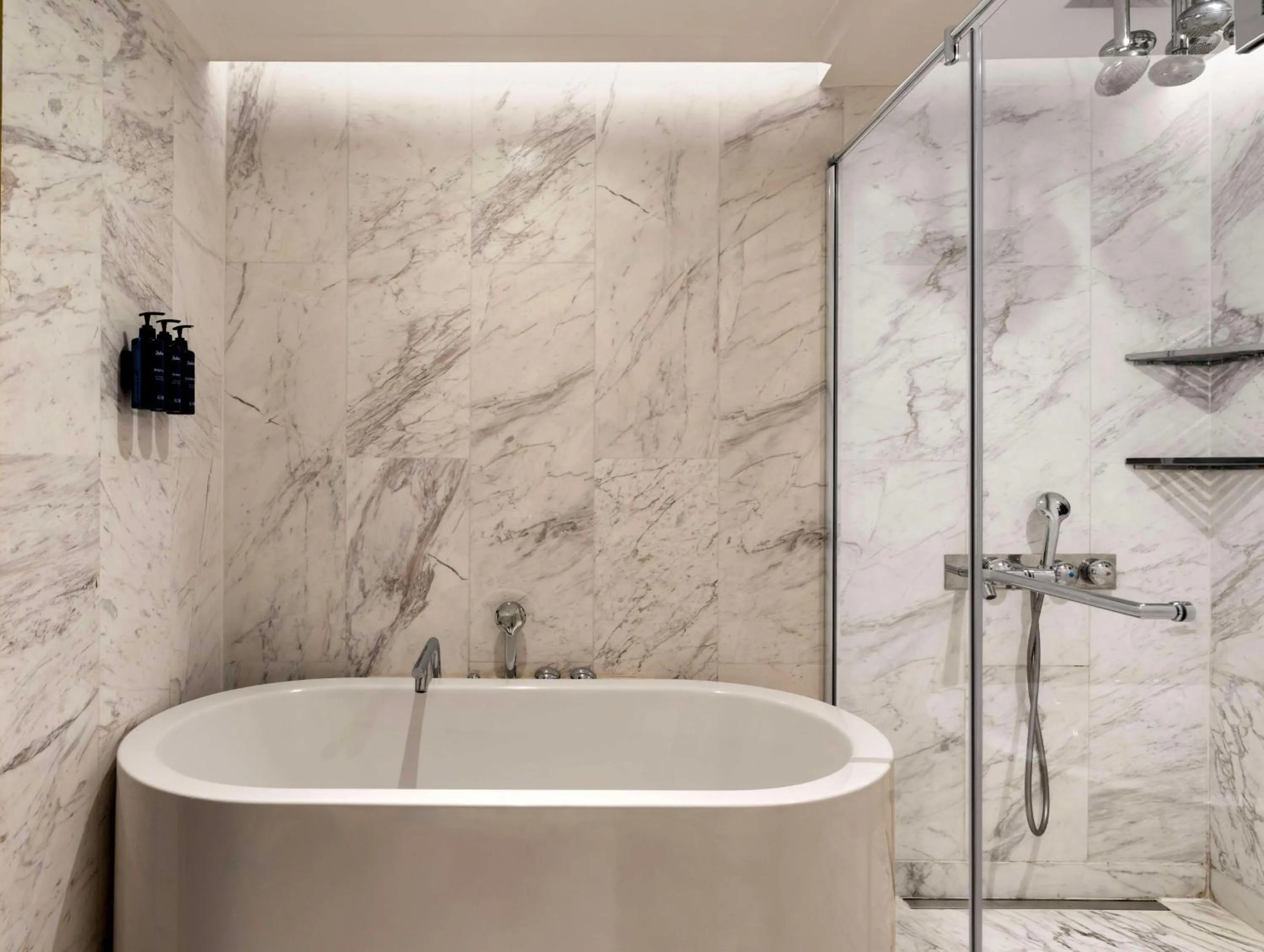 Bathroom in Radisson Blu Hotel Istanbul Ottomare