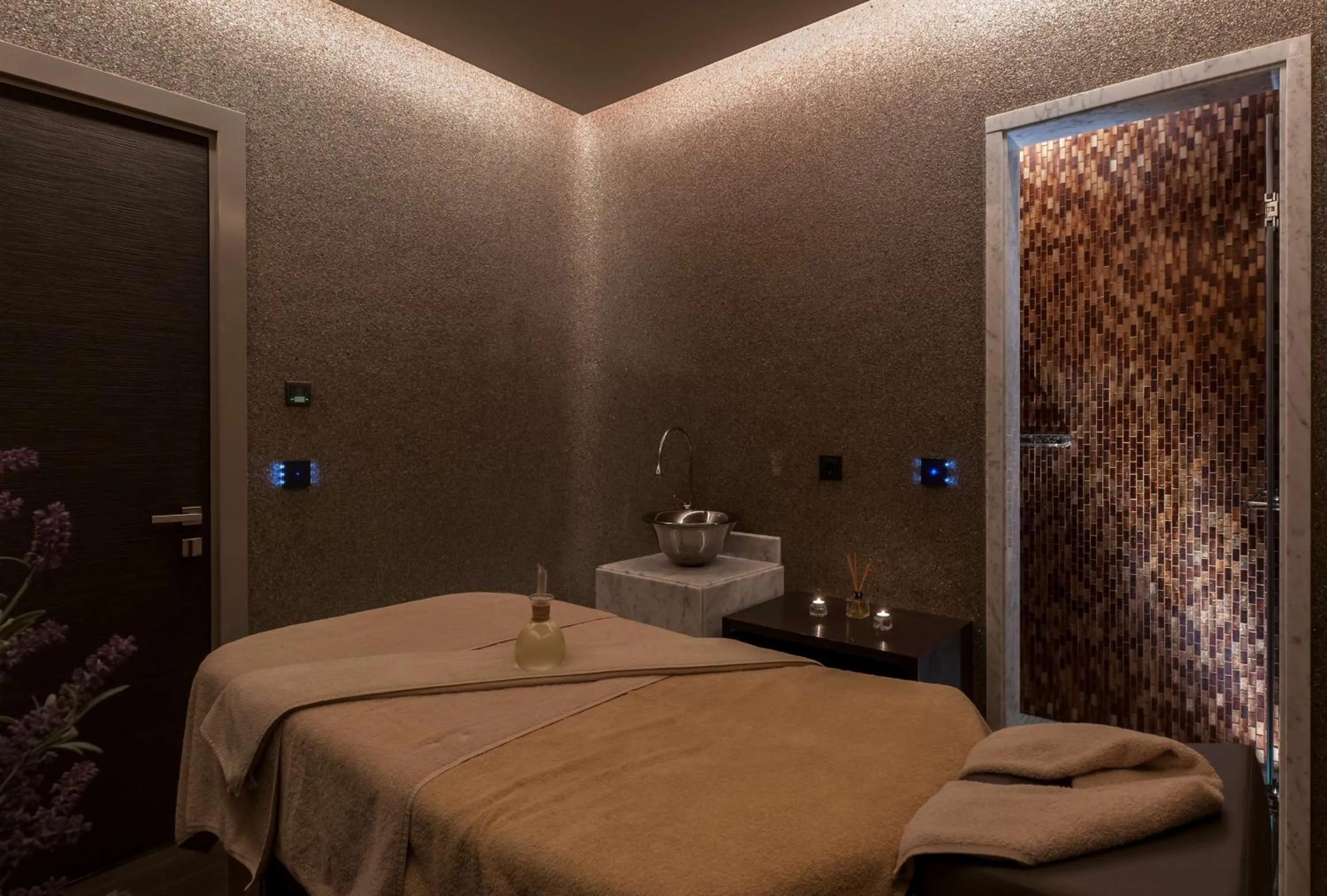 Spa and wellness centre/facilities in Radisson Blu Hotel Istanbul Ottomare