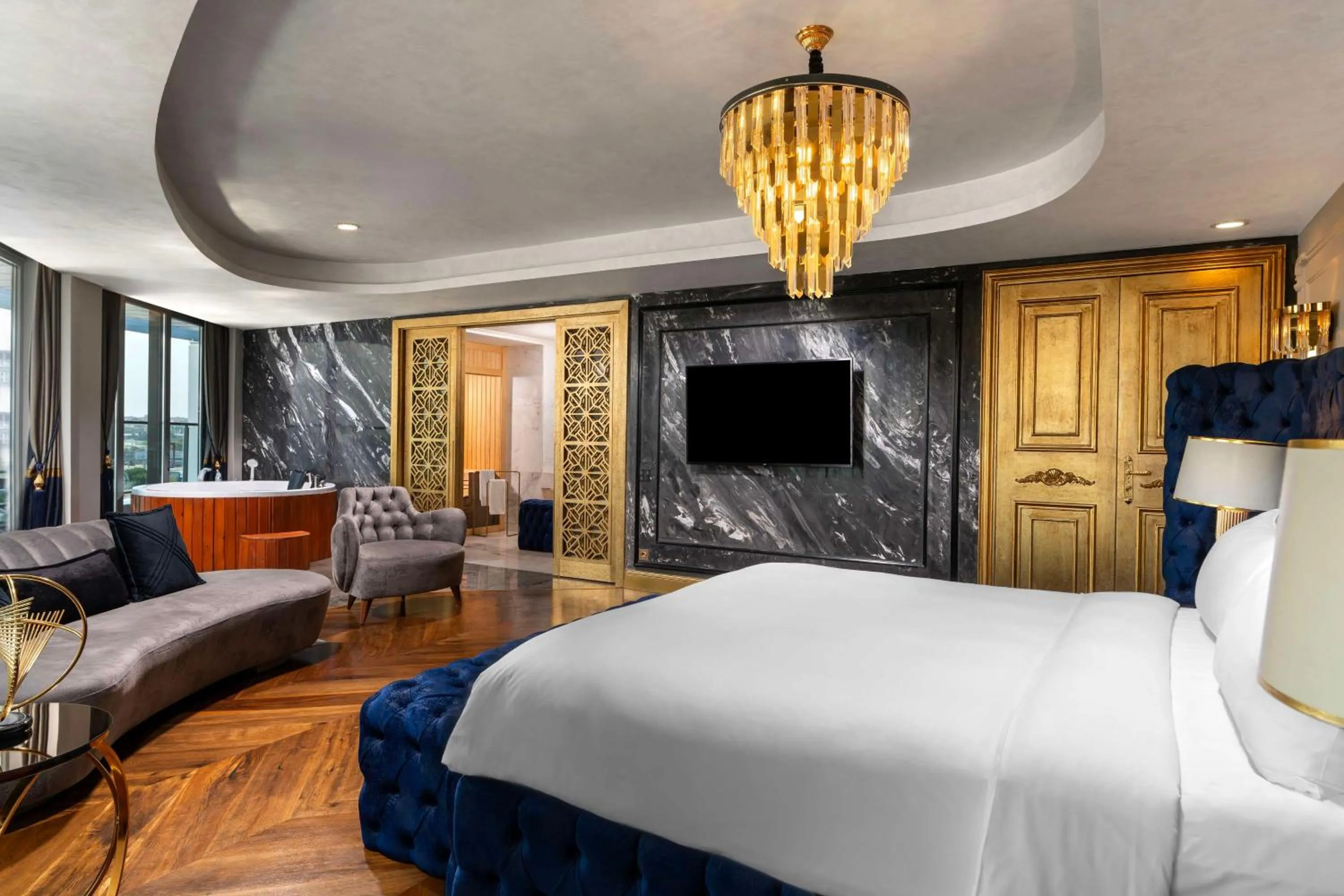 Photo of the whole room, Bed in Radisson Blu Hotel Istanbul Ottomare