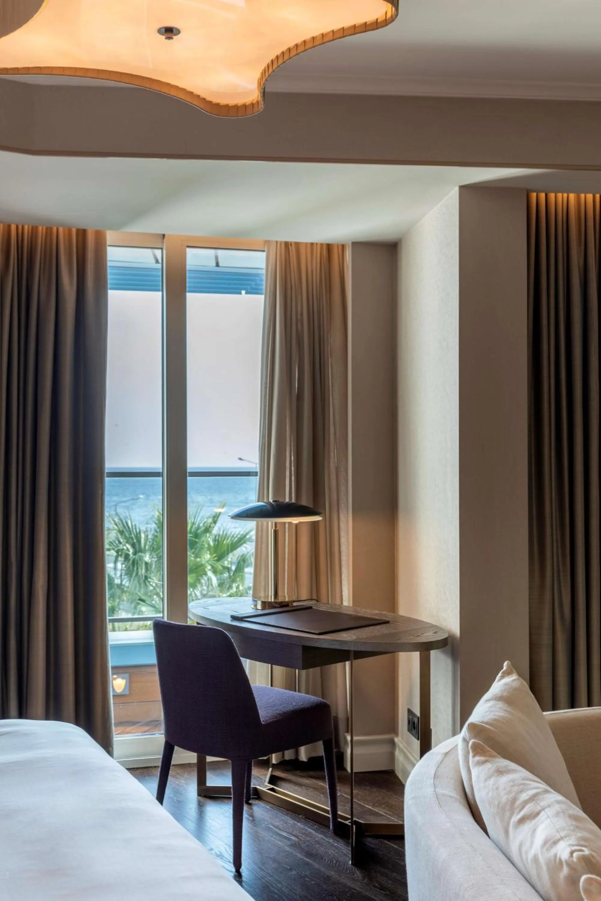 Photo of the whole room, Bed in Radisson Blu Hotel Istanbul Ottomare