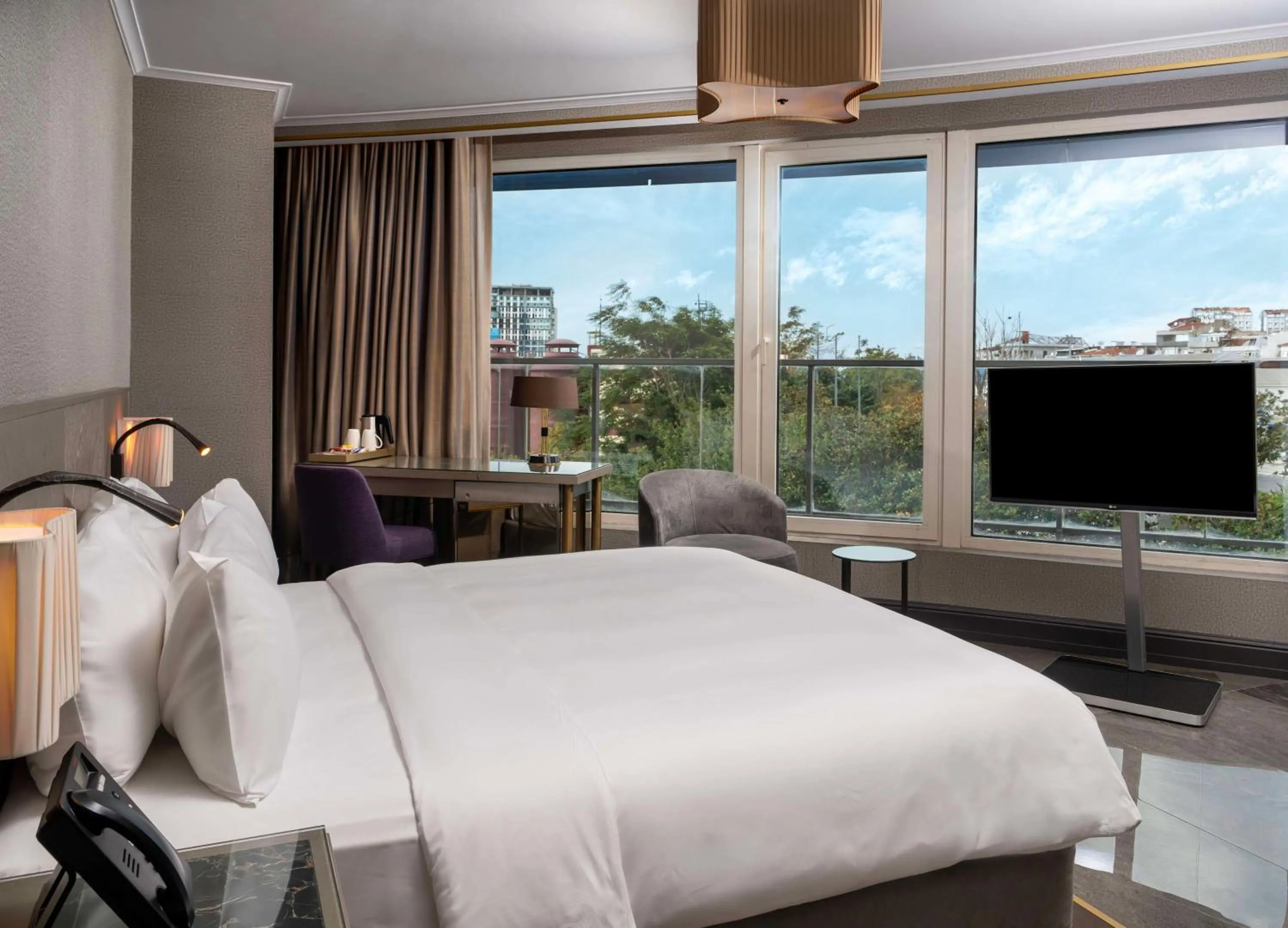 Bedroom, Bed in Radisson Blu Hotel Istanbul Ottomare