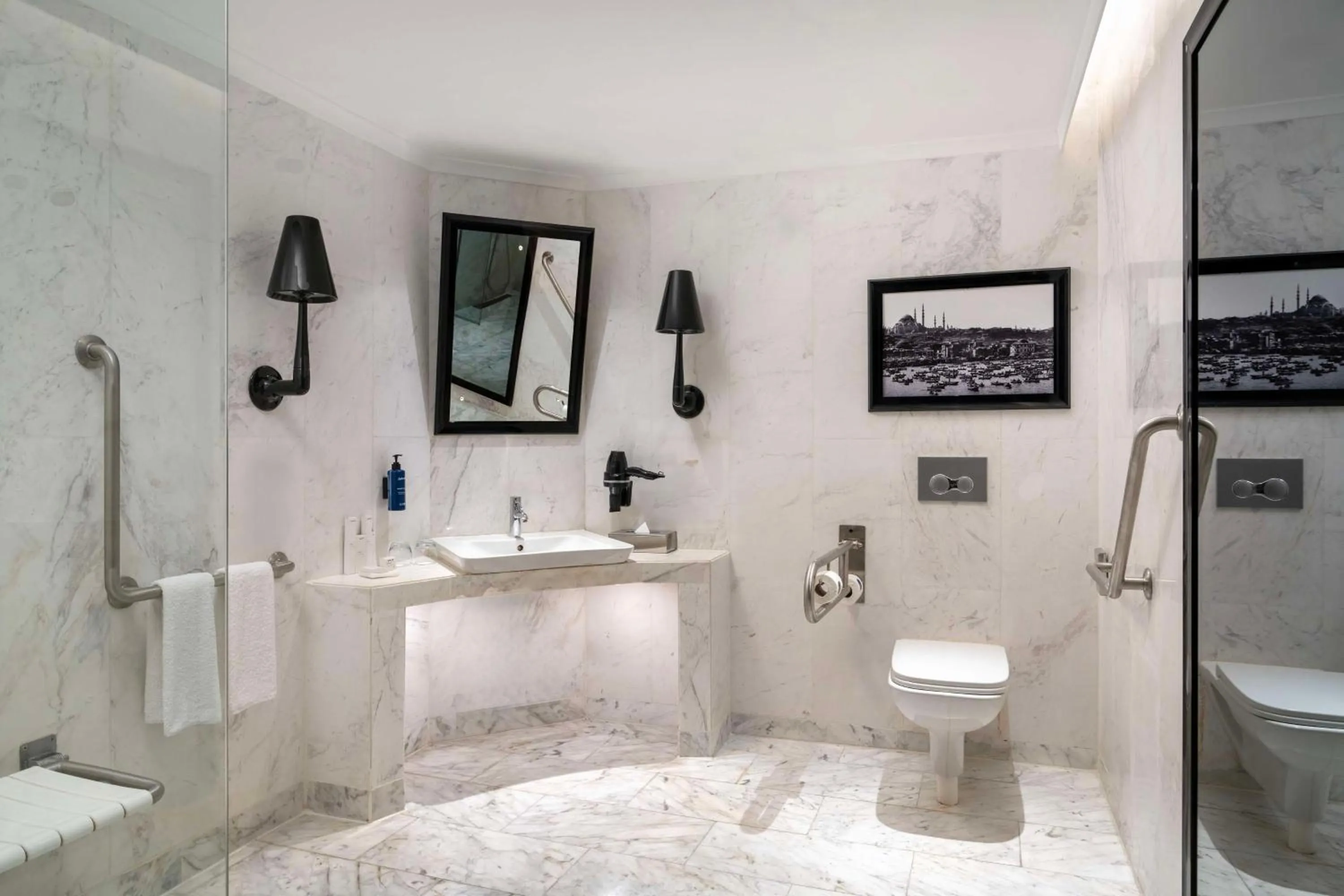 Bathroom in Radisson Blu Hotel Istanbul Ottomare