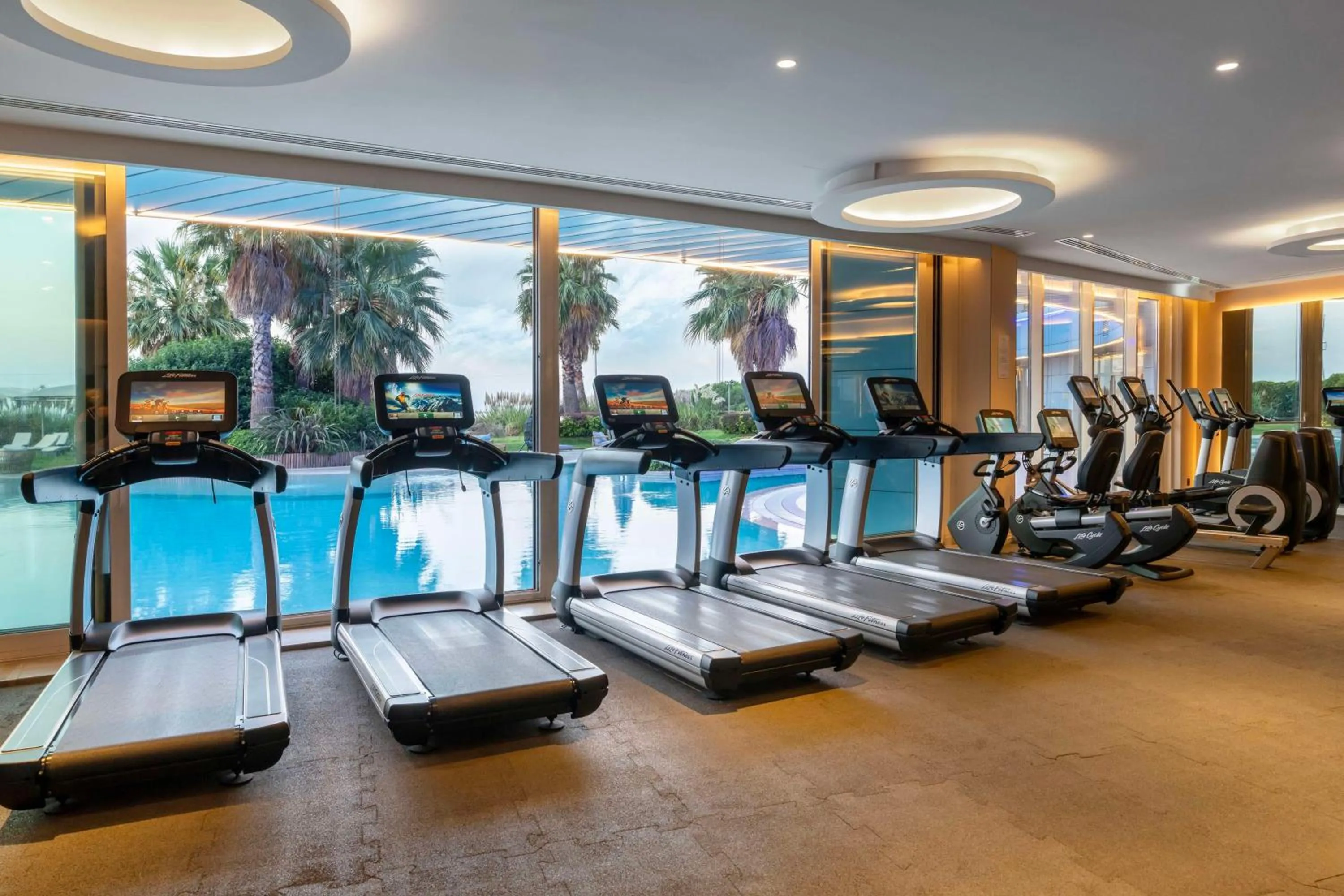 Fitness centre/facilities in Radisson Blu Hotel Istanbul Ottomare