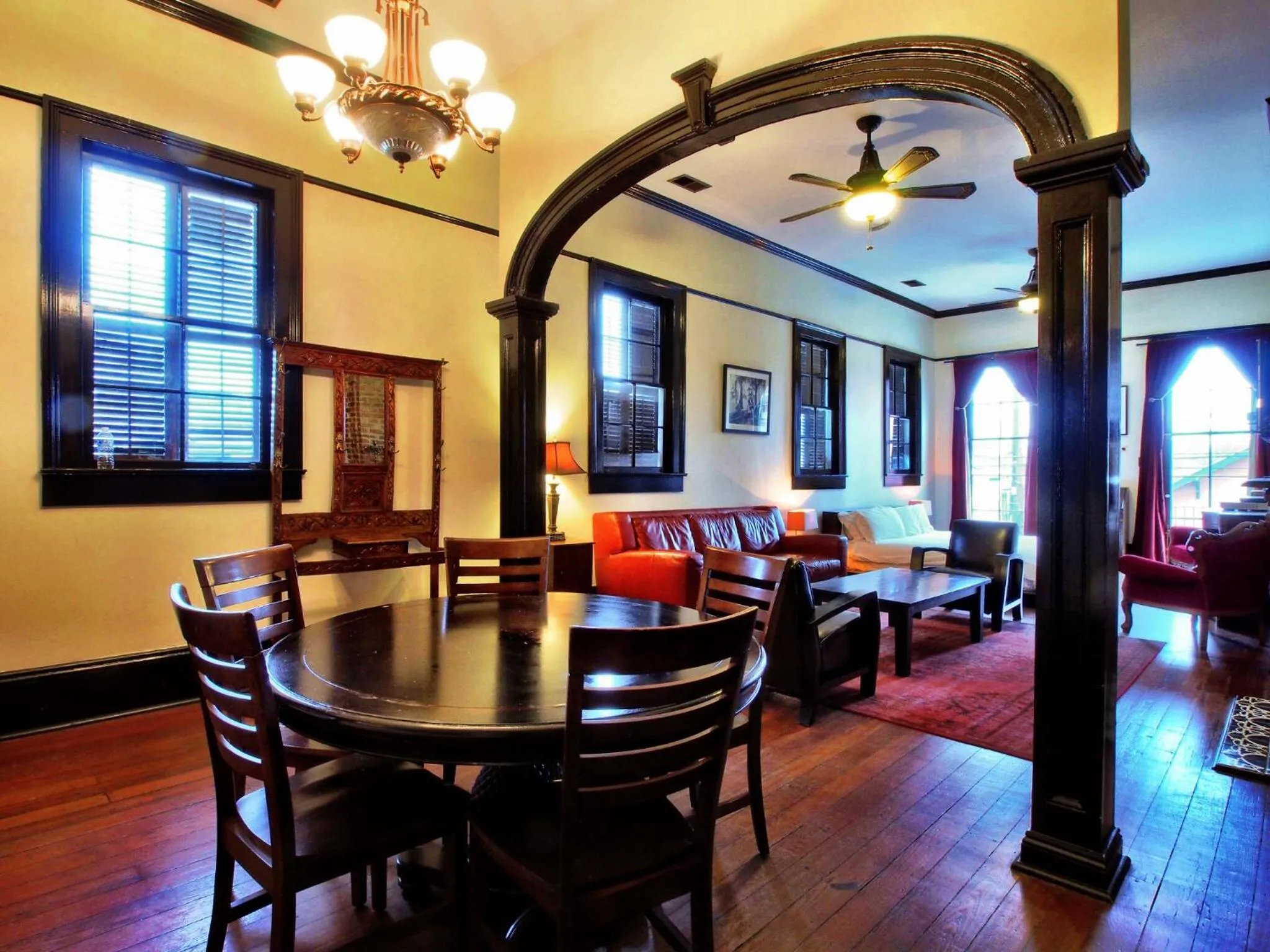 Photo of the whole room in Royal Street Inn & Bar