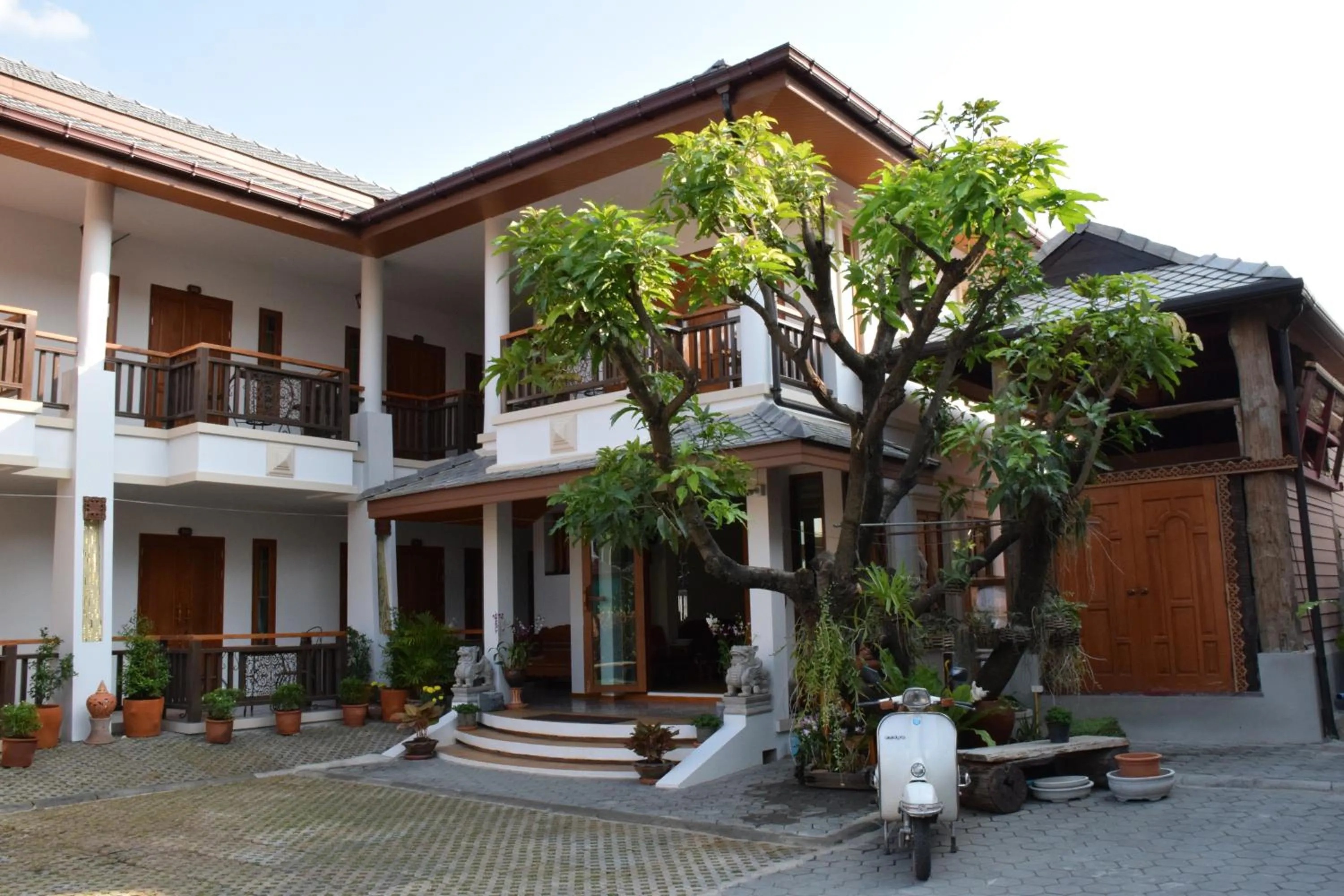 Facade/entrance in Gordnuea Boutique House