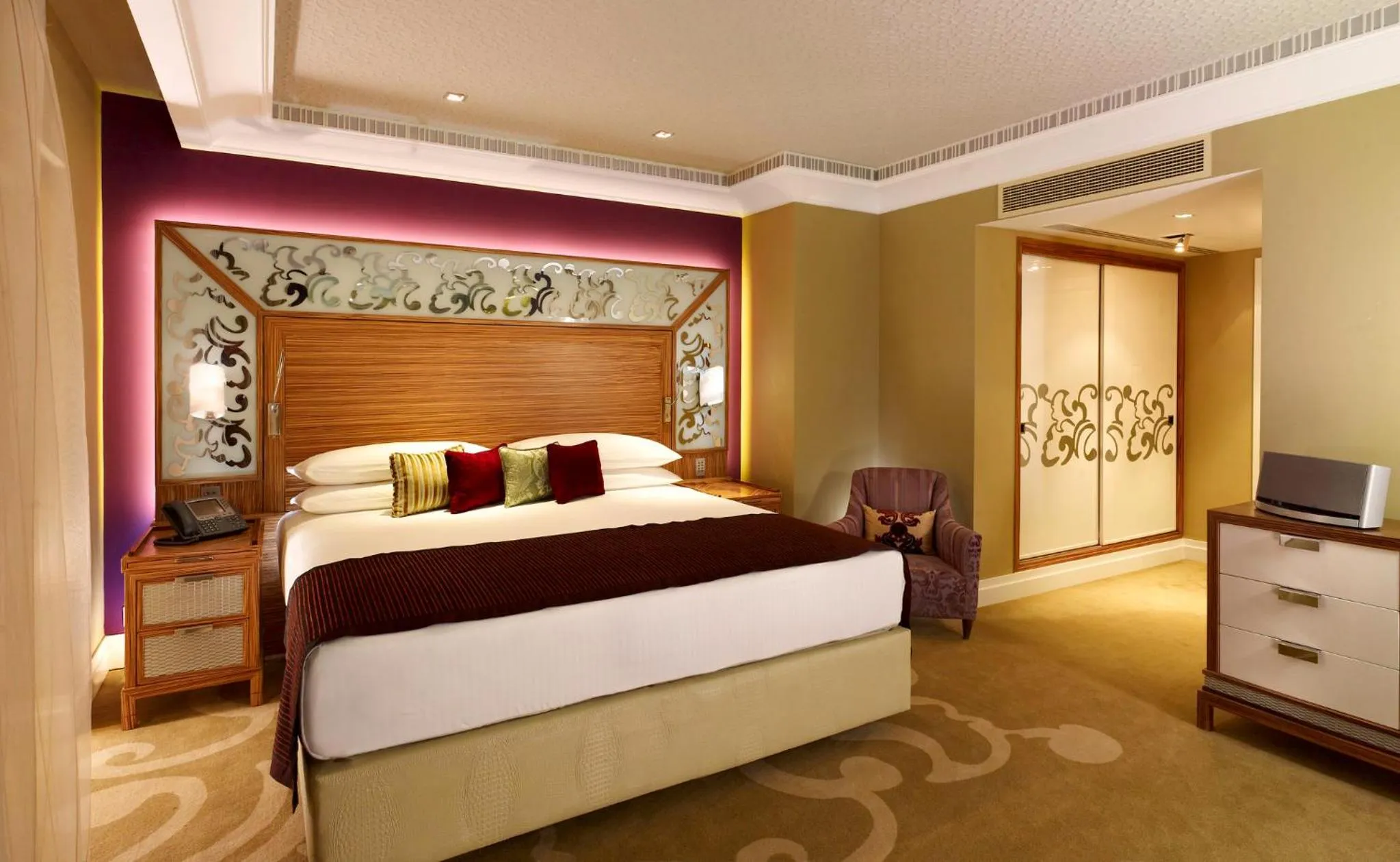 Photo of the whole room, Bed in Intercontinental Cairo Citystars by IHG