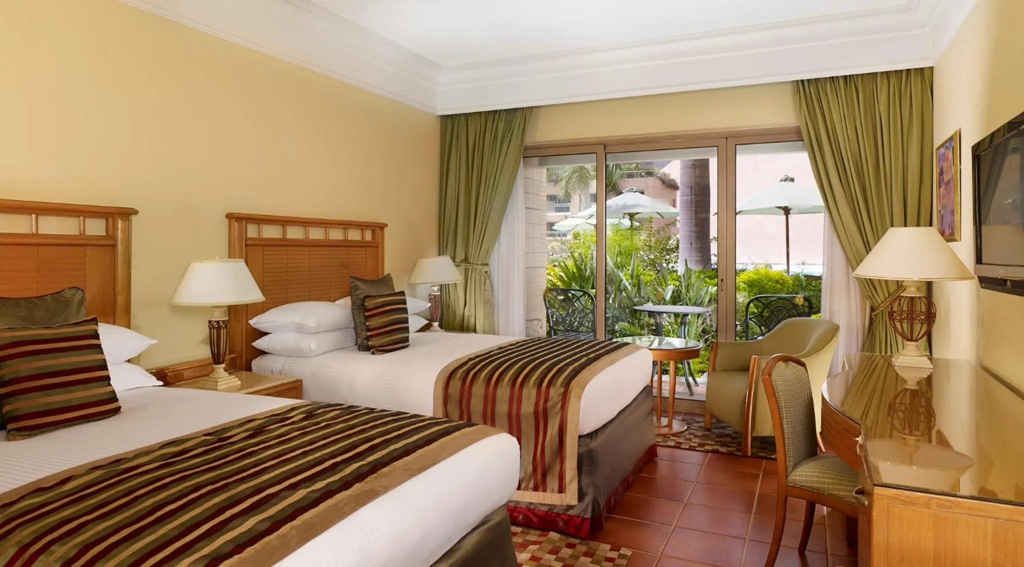 Photo of the whole room, Bed in Intercontinental Cairo Citystars by IHG