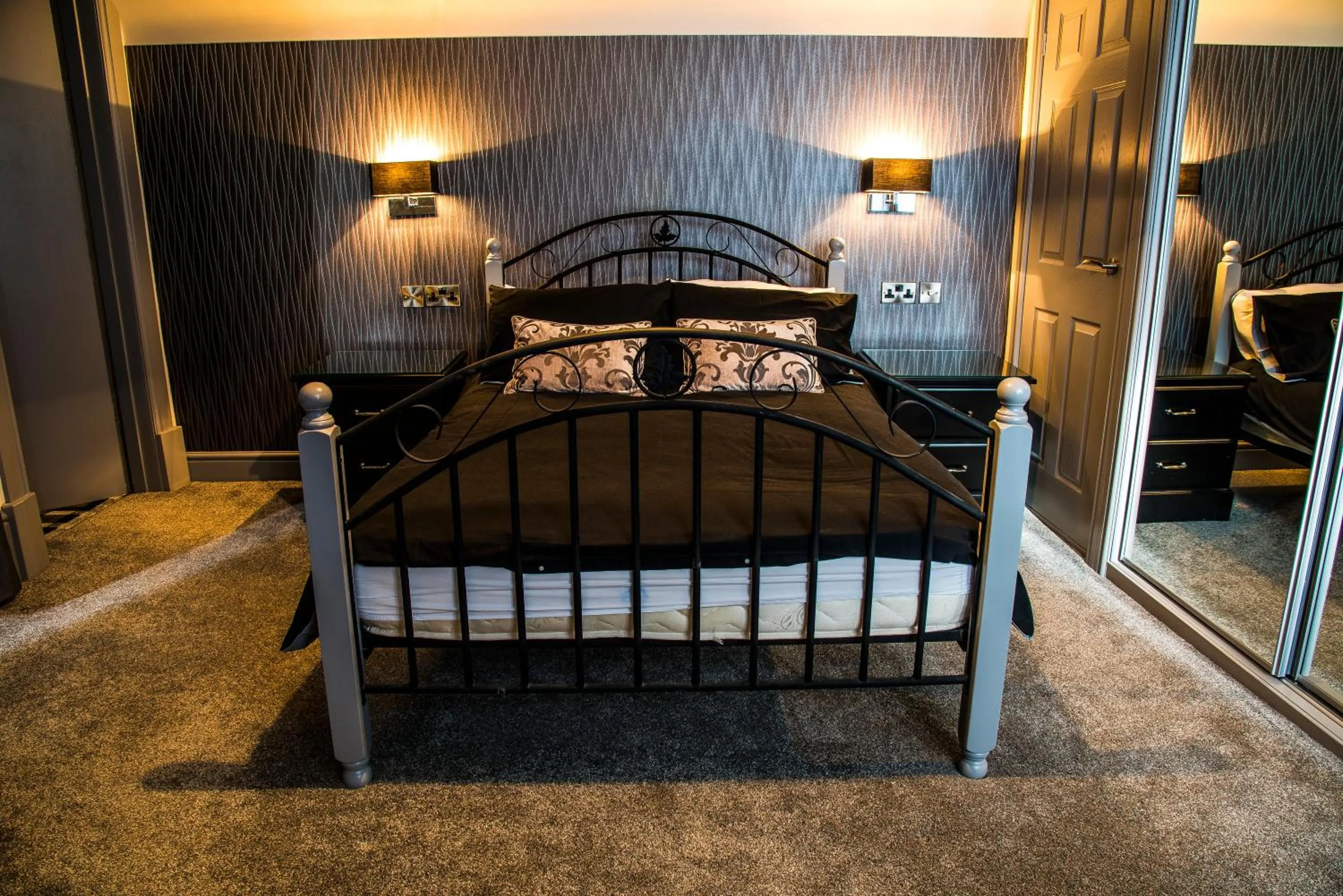Bed in Mount Stewart Hotel