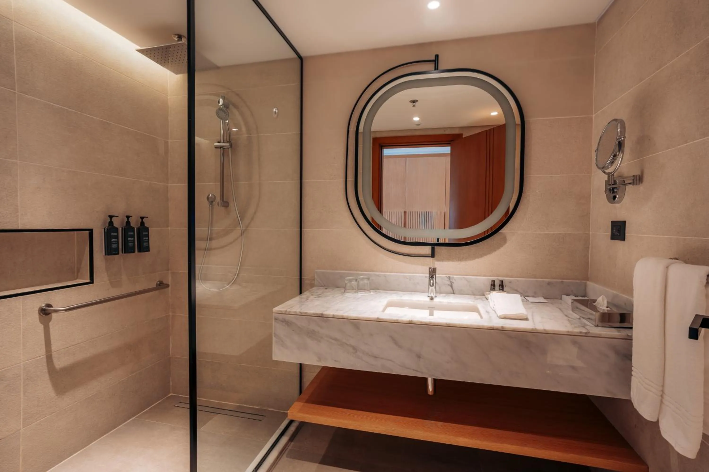 Shower in Sheraton Soma Bay Resort