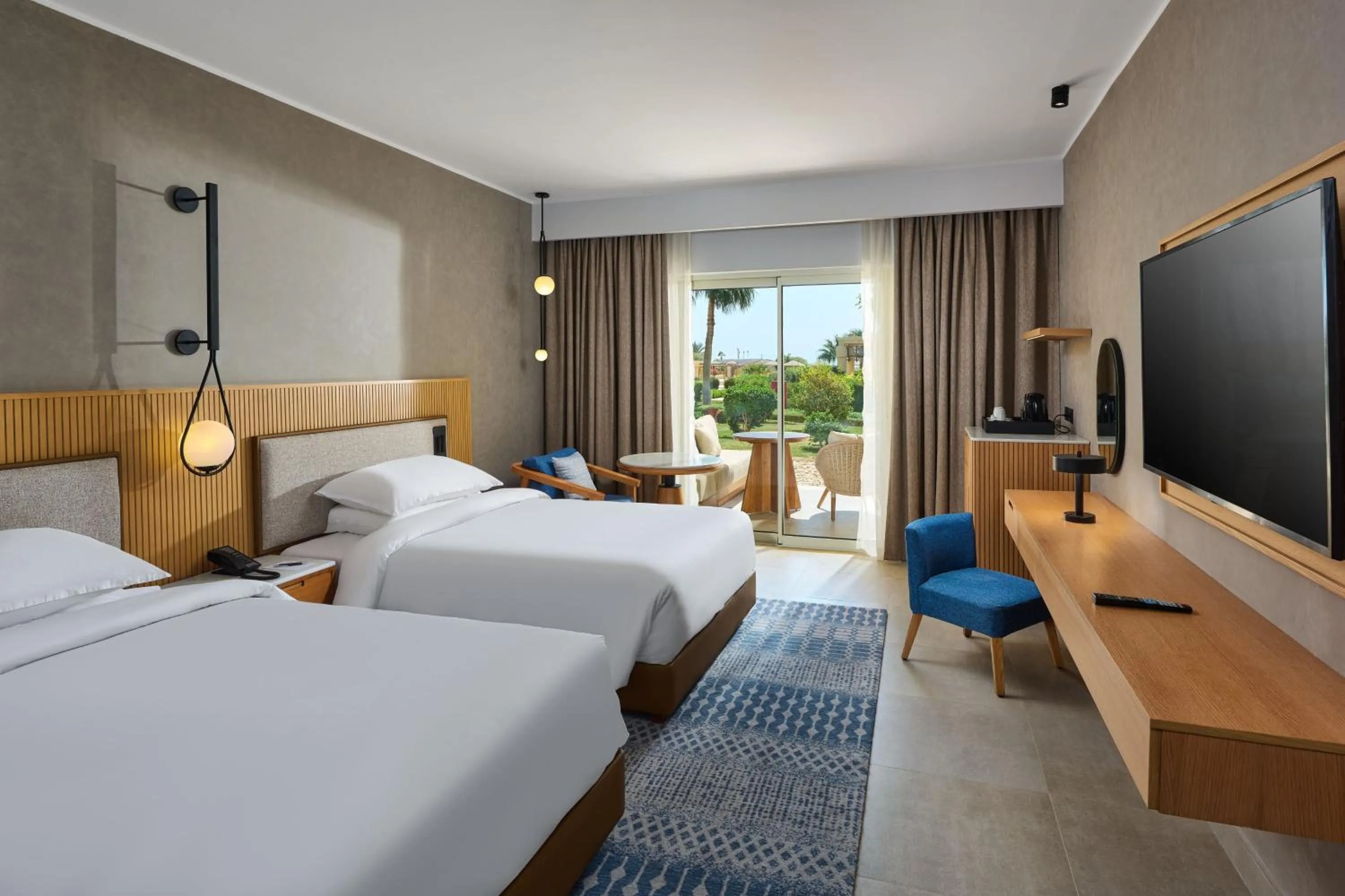 Photo of the whole room, Bed in Sheraton Soma Bay Resort