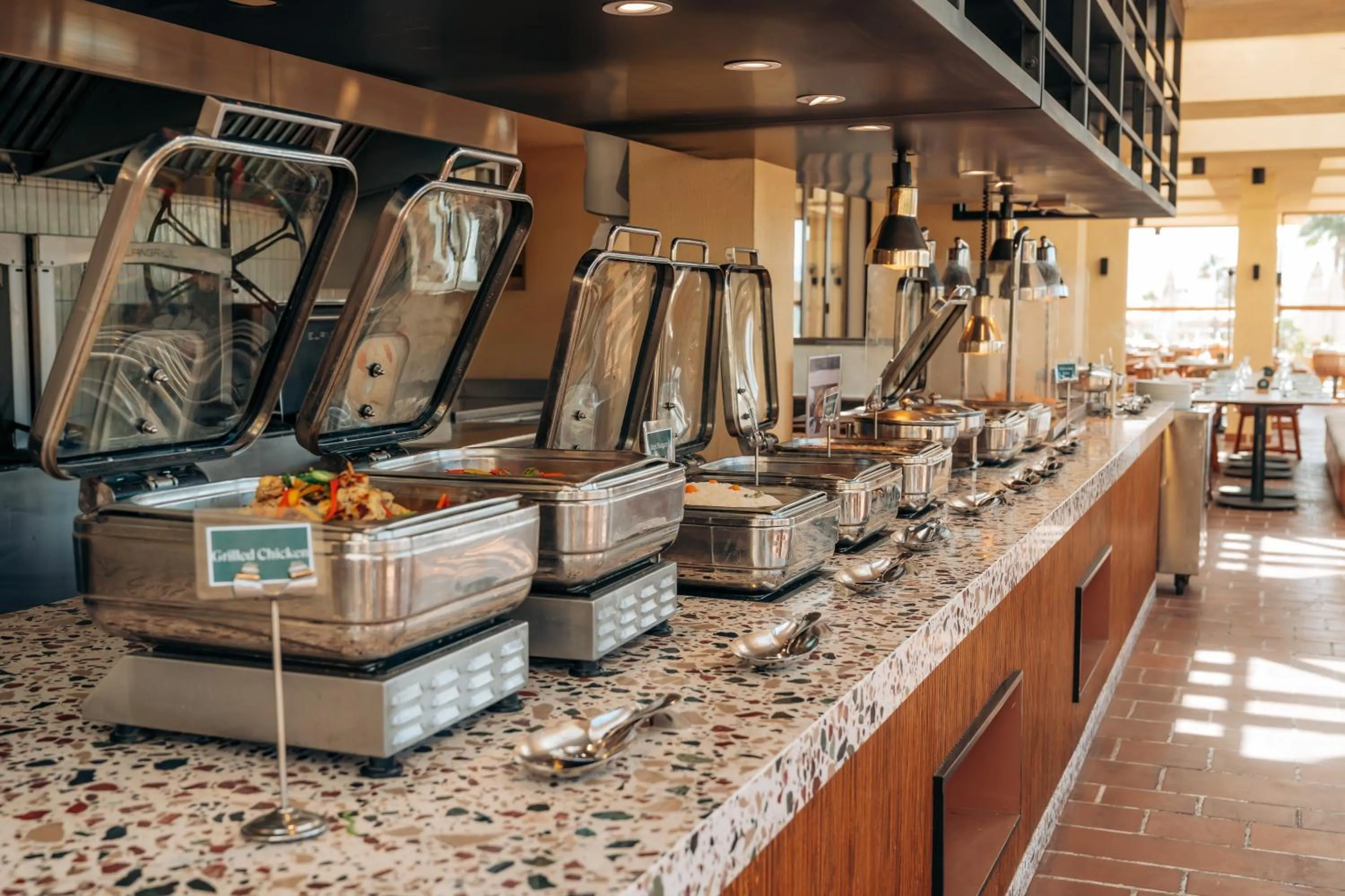 Restaurant/places to eat in Sheraton Soma Bay Resort