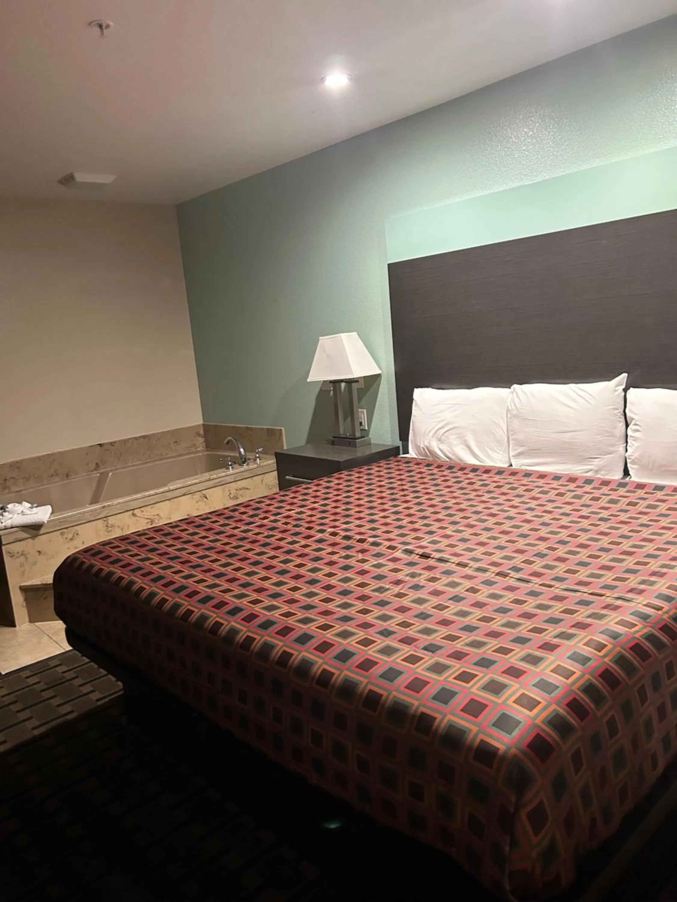 Bed in Scottish Inns White Settlement