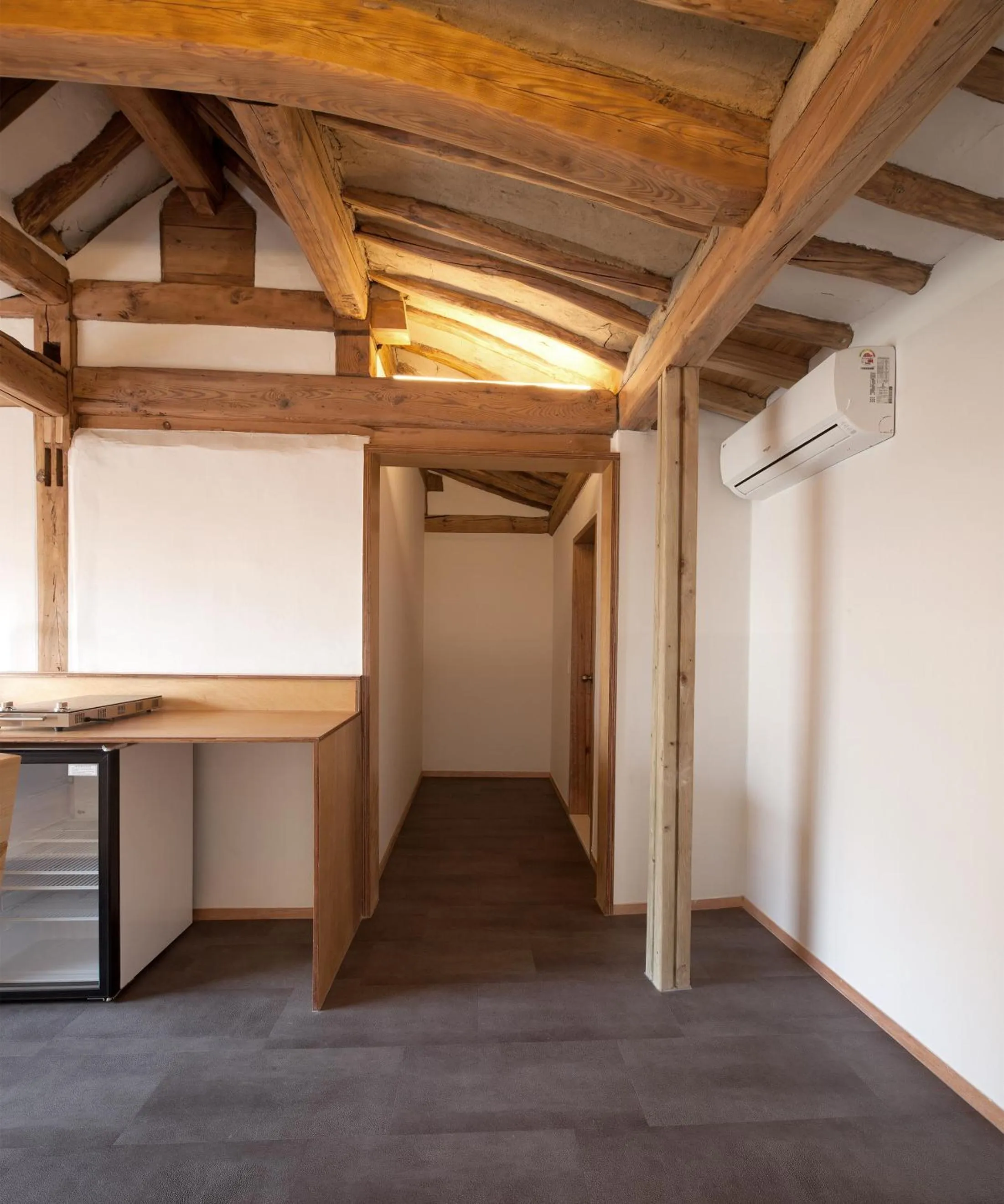 Area and facilities in Side Hanok Residence