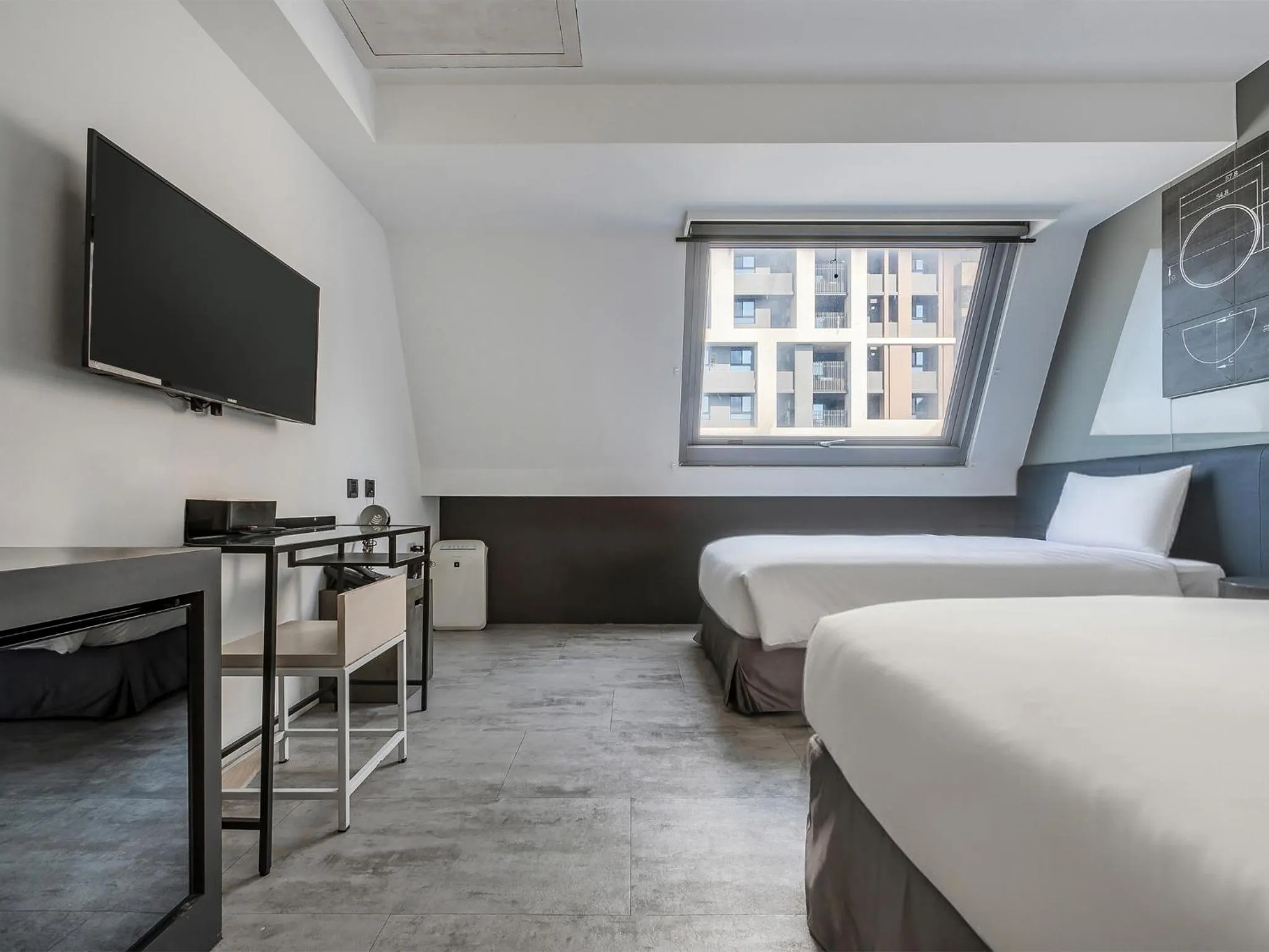 Bed in CHECK inn Taichung Liming