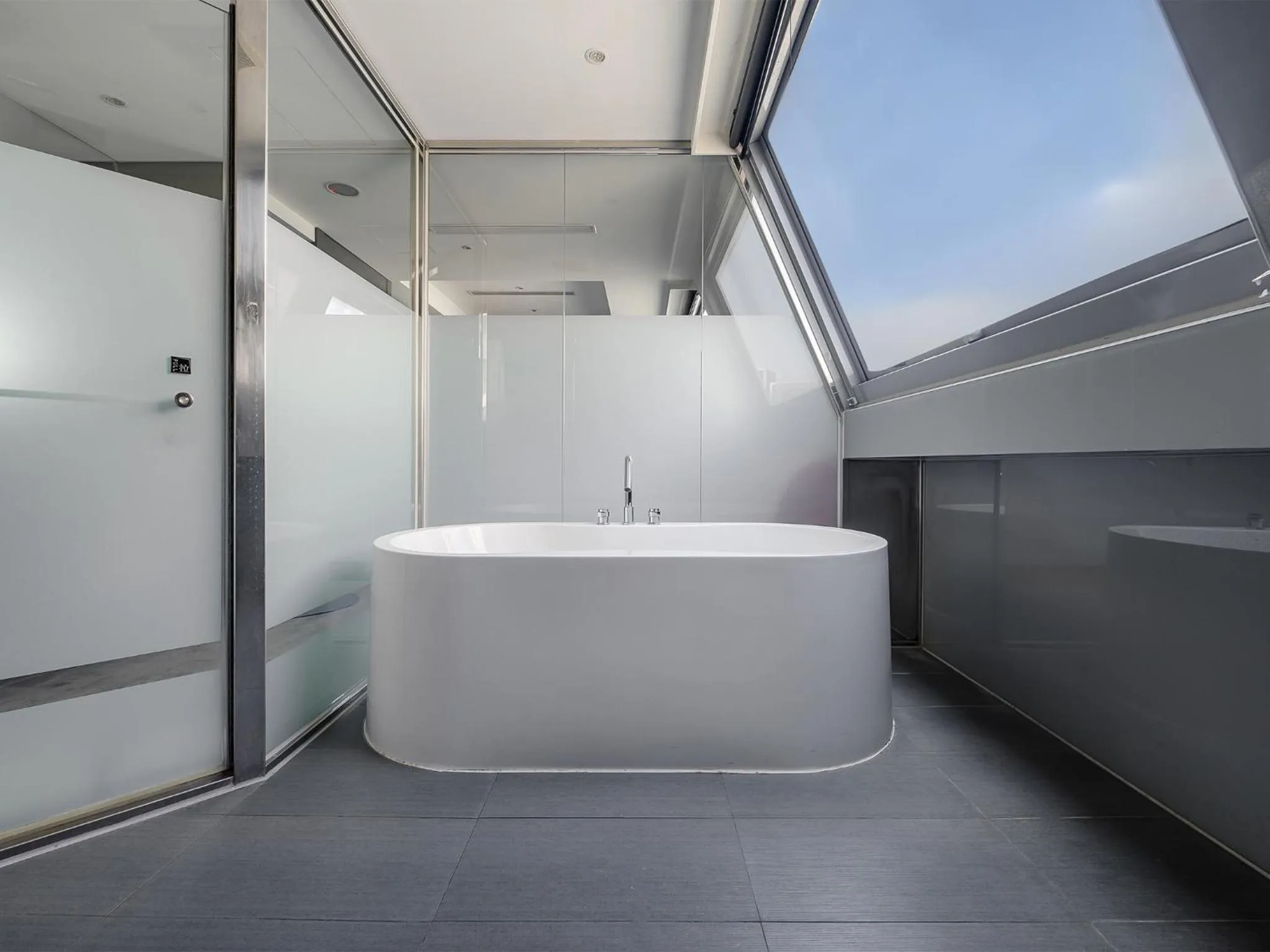 CHECK inn Taichung Liming