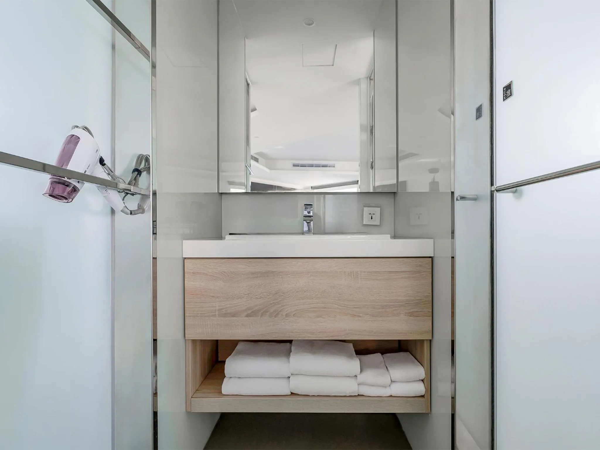 CHECK inn Taichung Liming