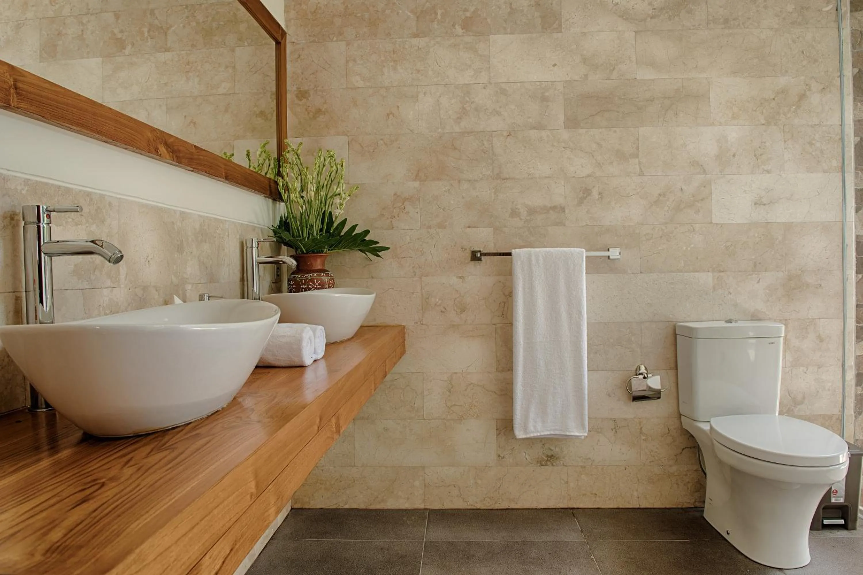 Shower in Anusara Luxury Villas