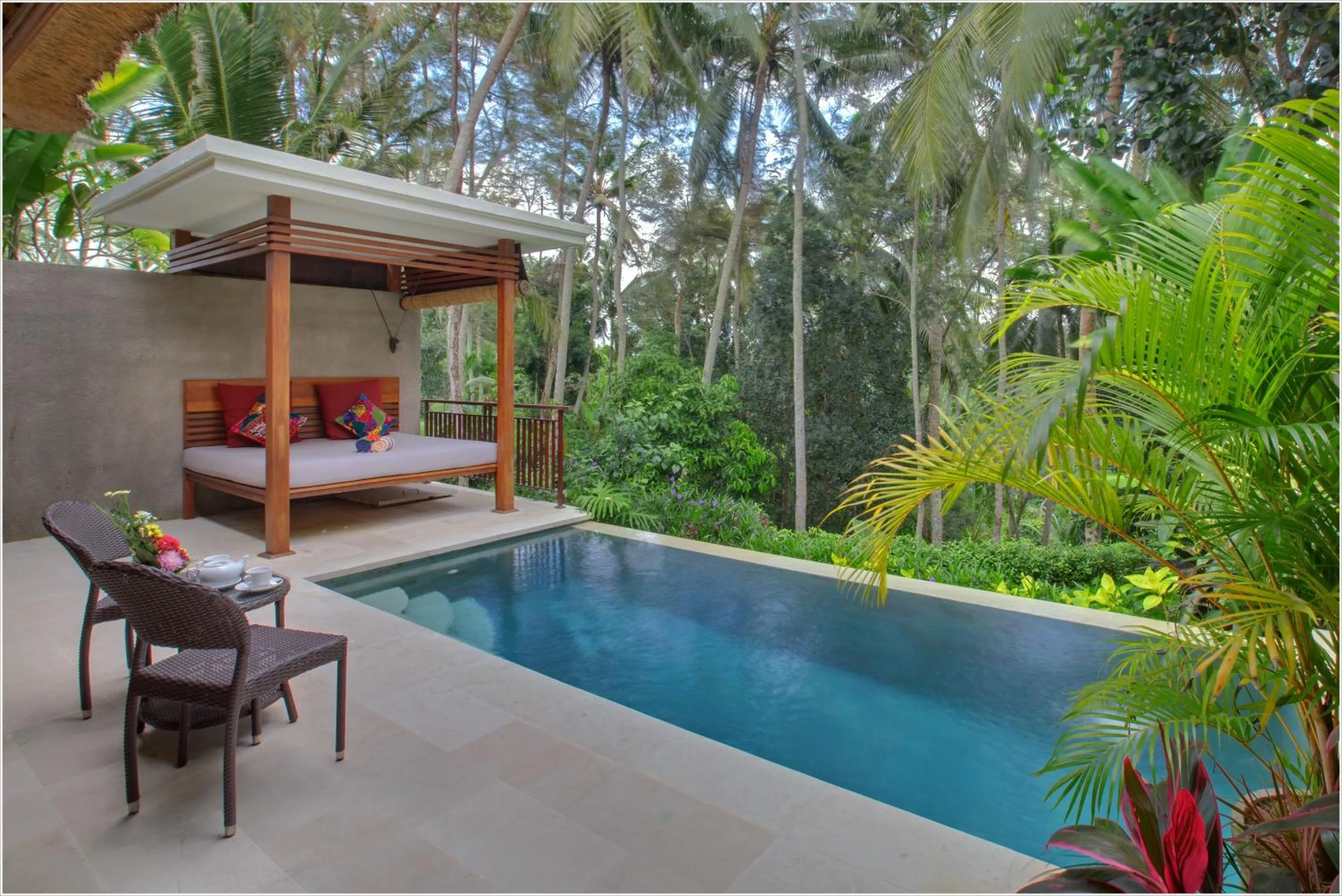 Garden in Anusara Luxury Villas