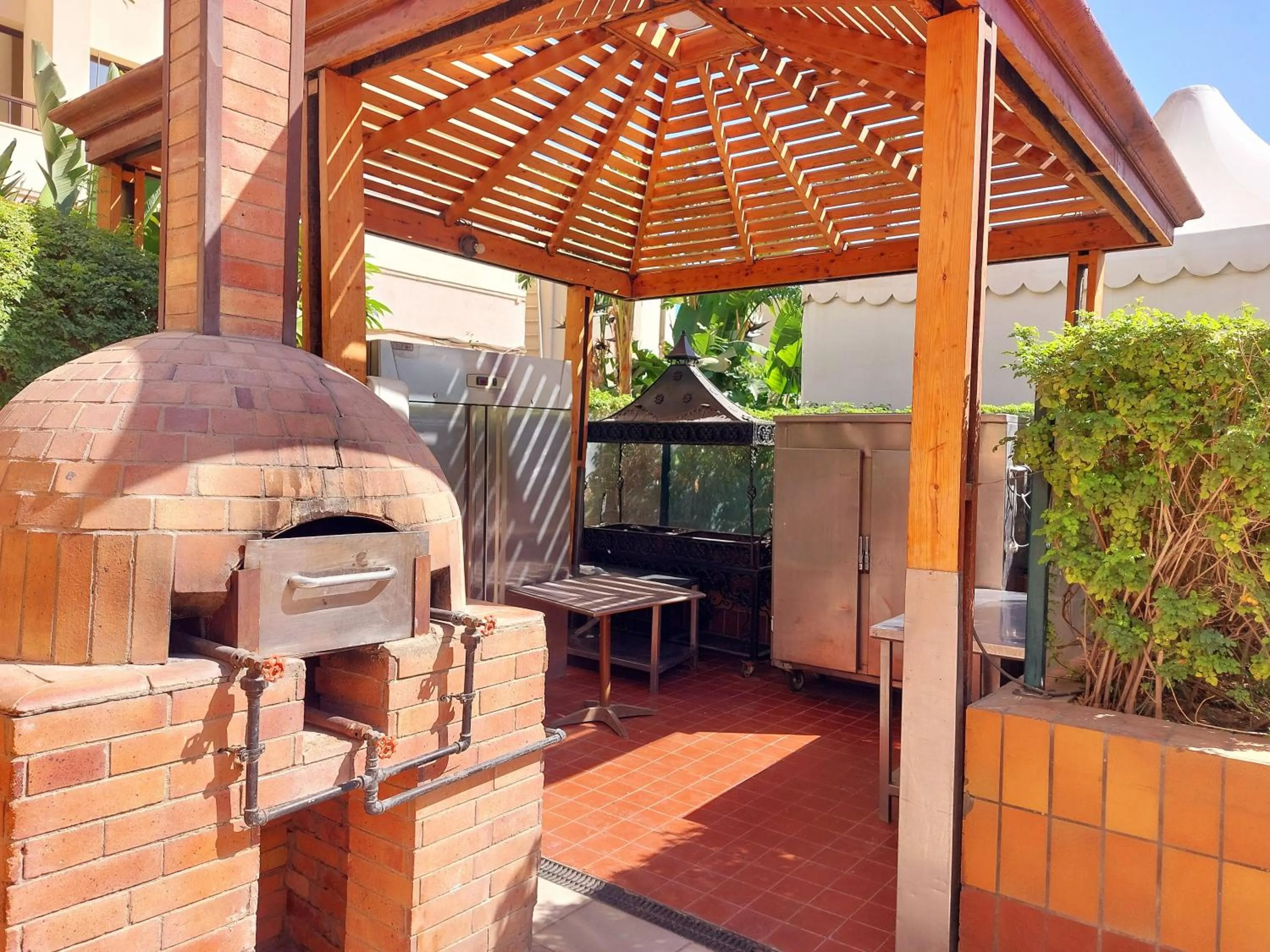 BBQ facilities in Sonesta Hotel Tower & Casino Cairo