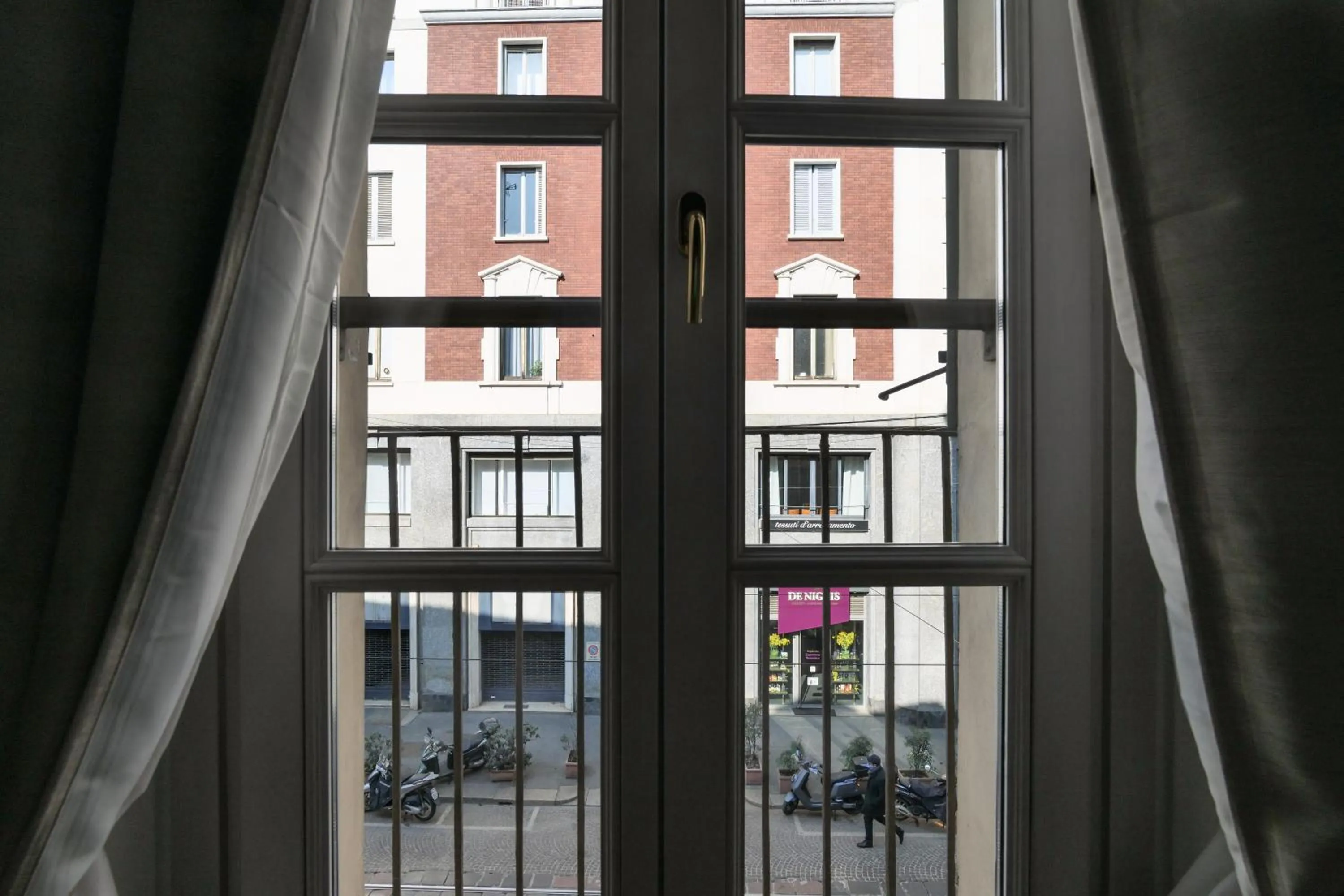 Neighbourhood in Mila Apartments Magenta