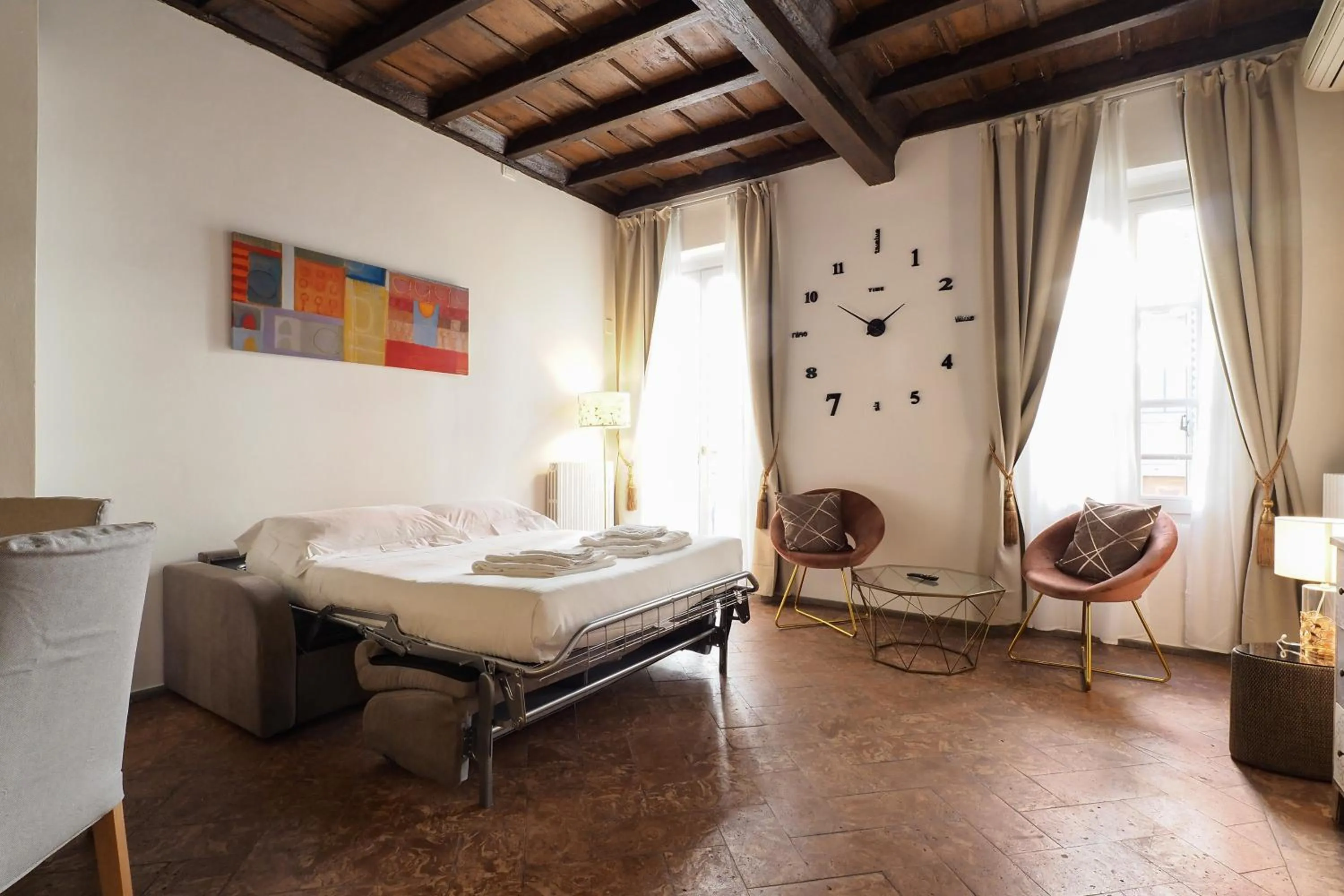 Bed in Mila Apartments Magenta