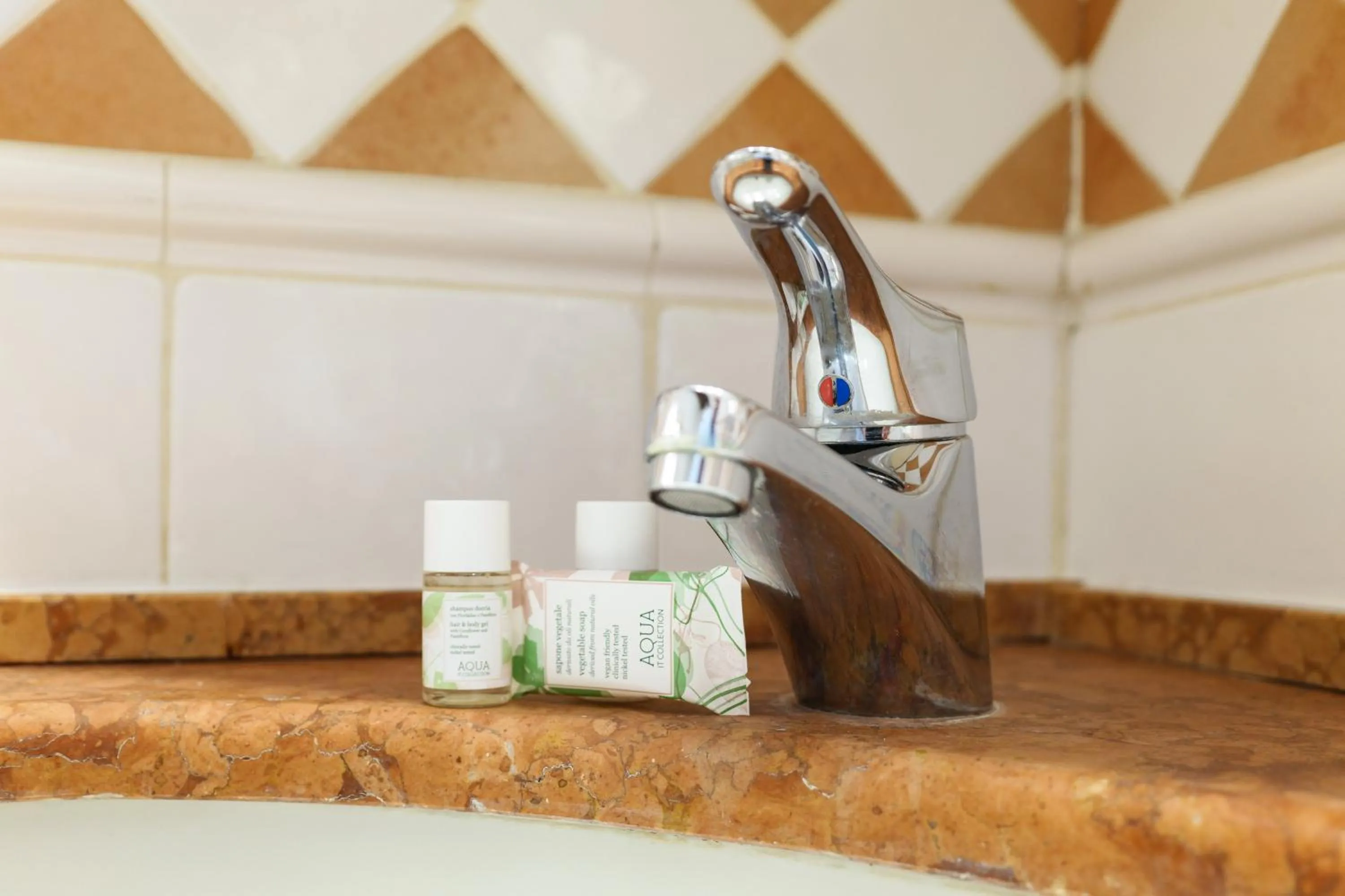 Bathroom in Mila Apartments Magenta