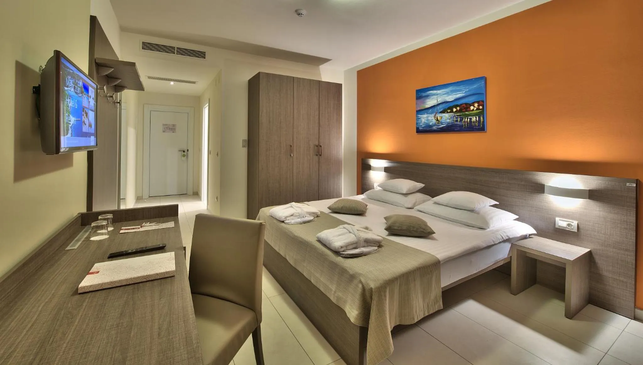 Bed in Crvena Luka Resort