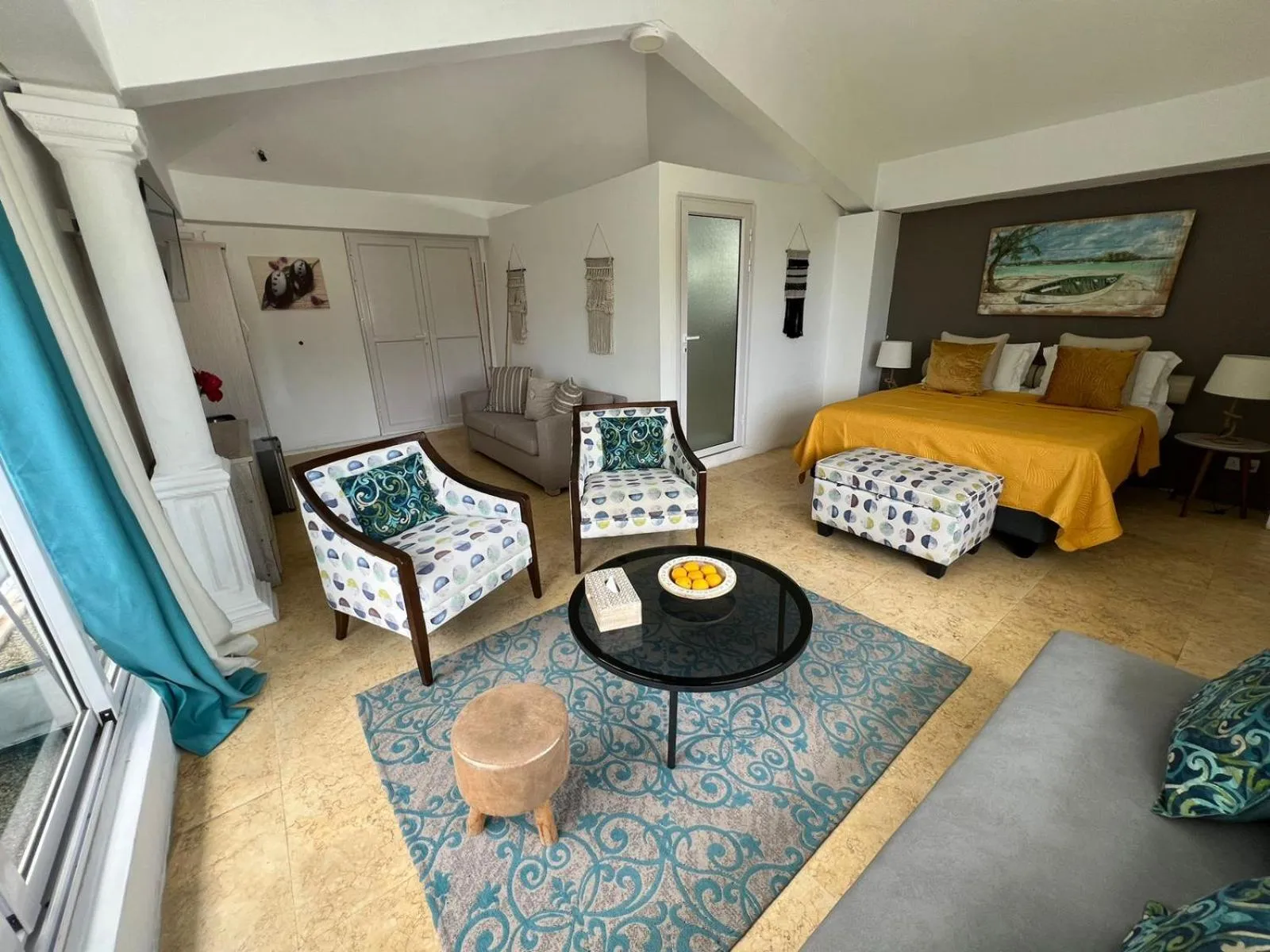 Photo of the whole room, Bed in Explora Prestige