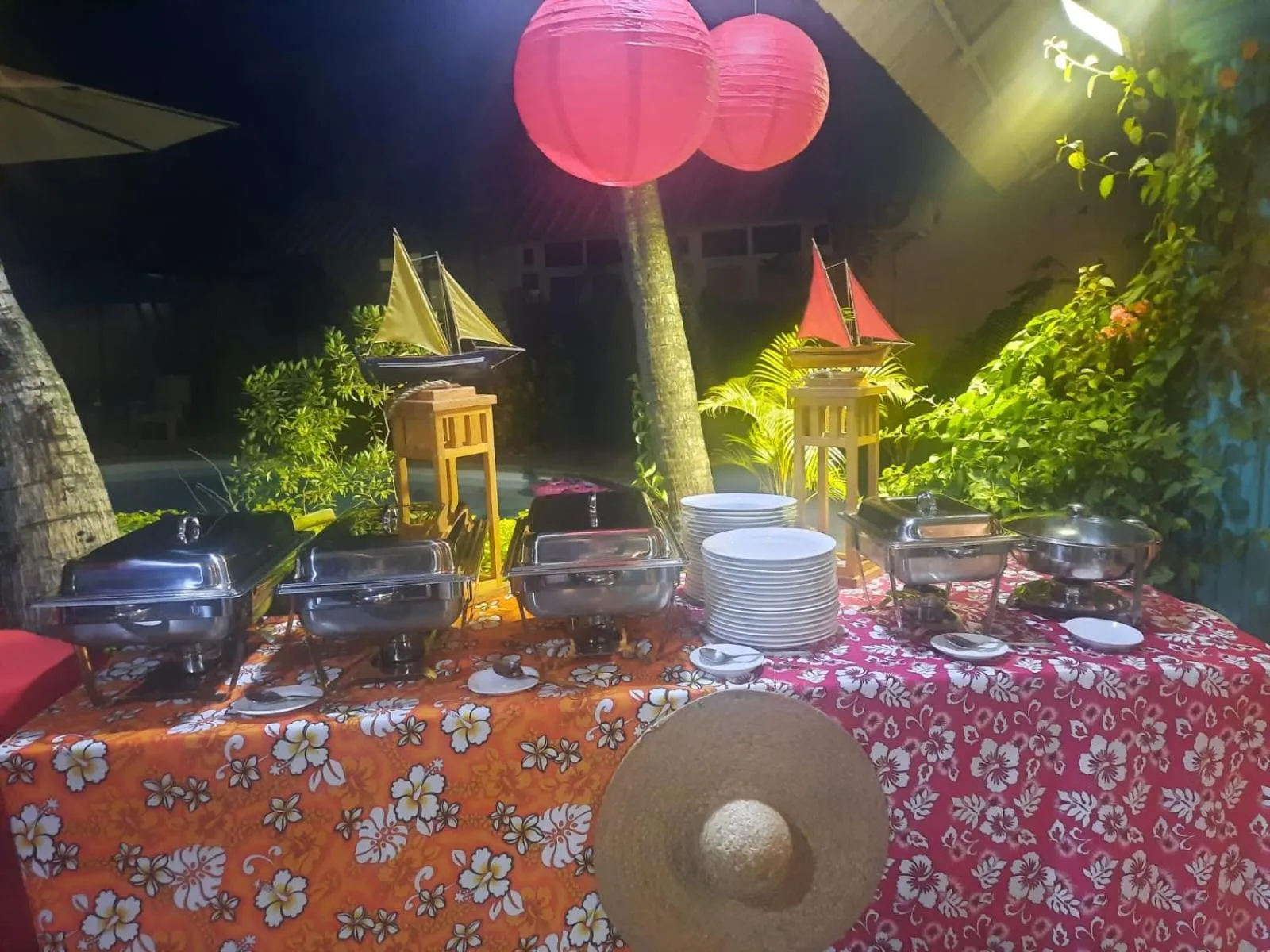 Food and drinks in Explora Prestige