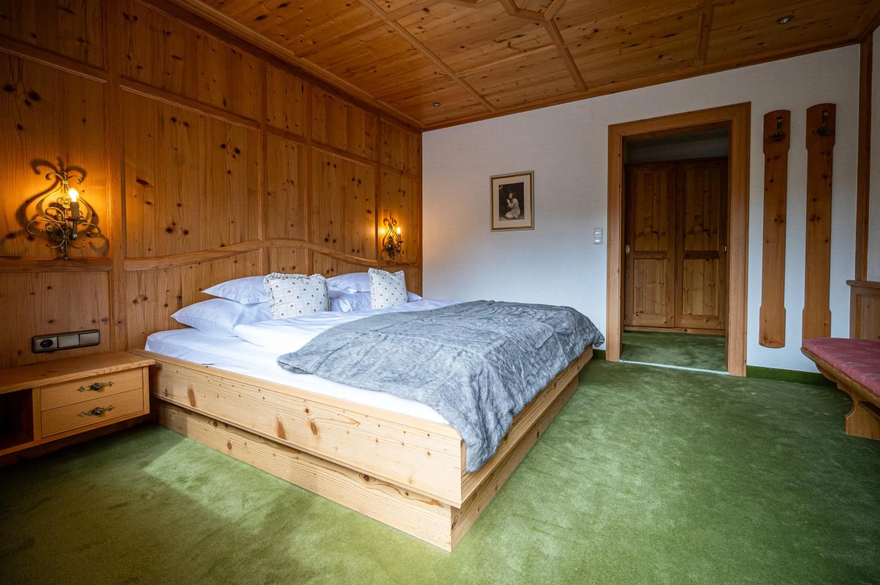 Bed in die AlpenRose