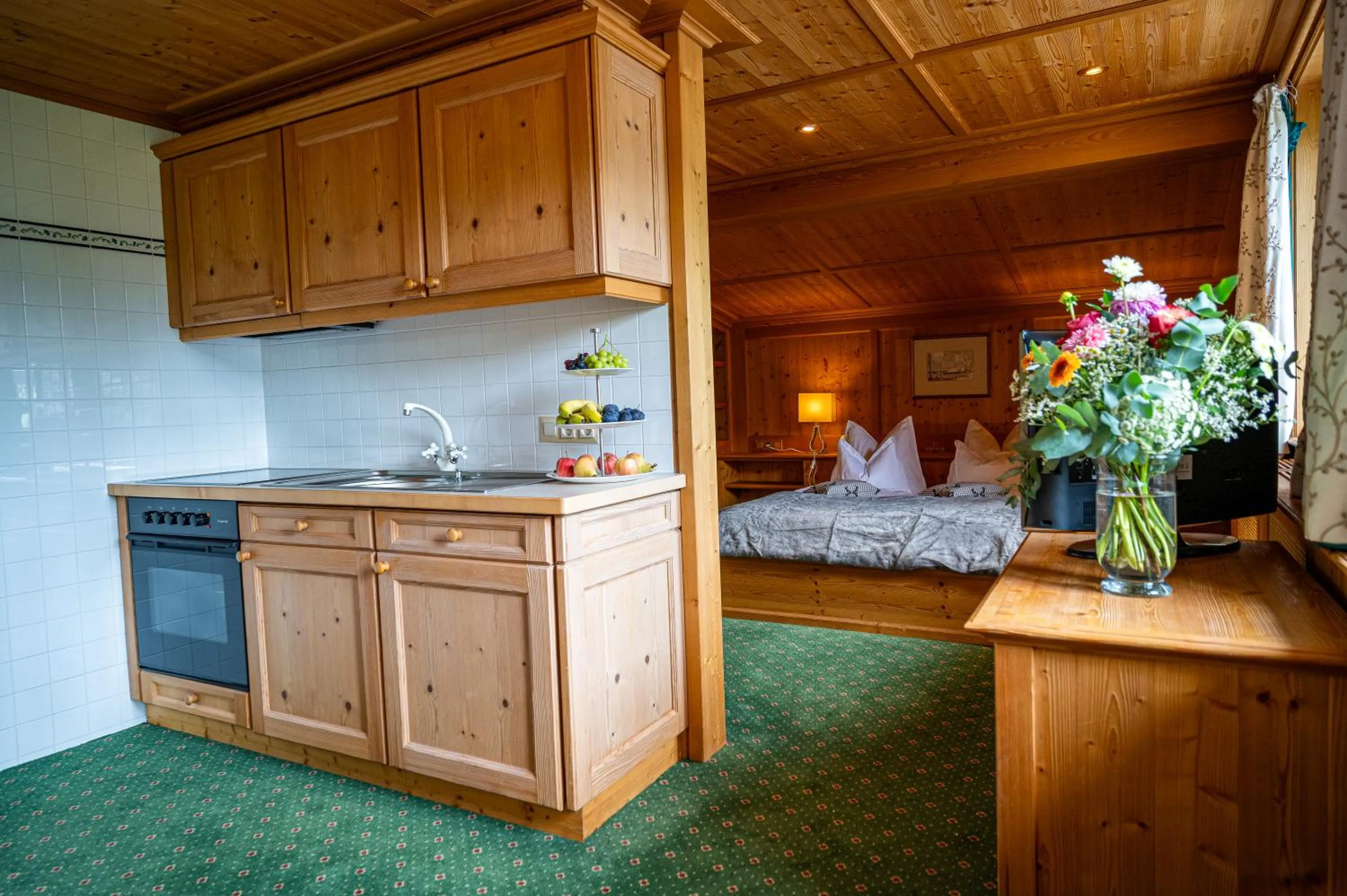 kitchen, Bed in die AlpenRose
