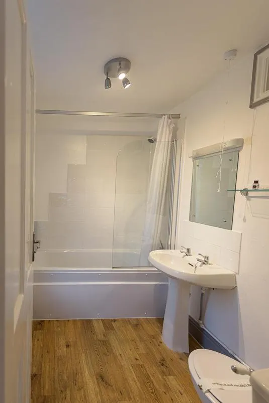 Shower in Waterfront Inn