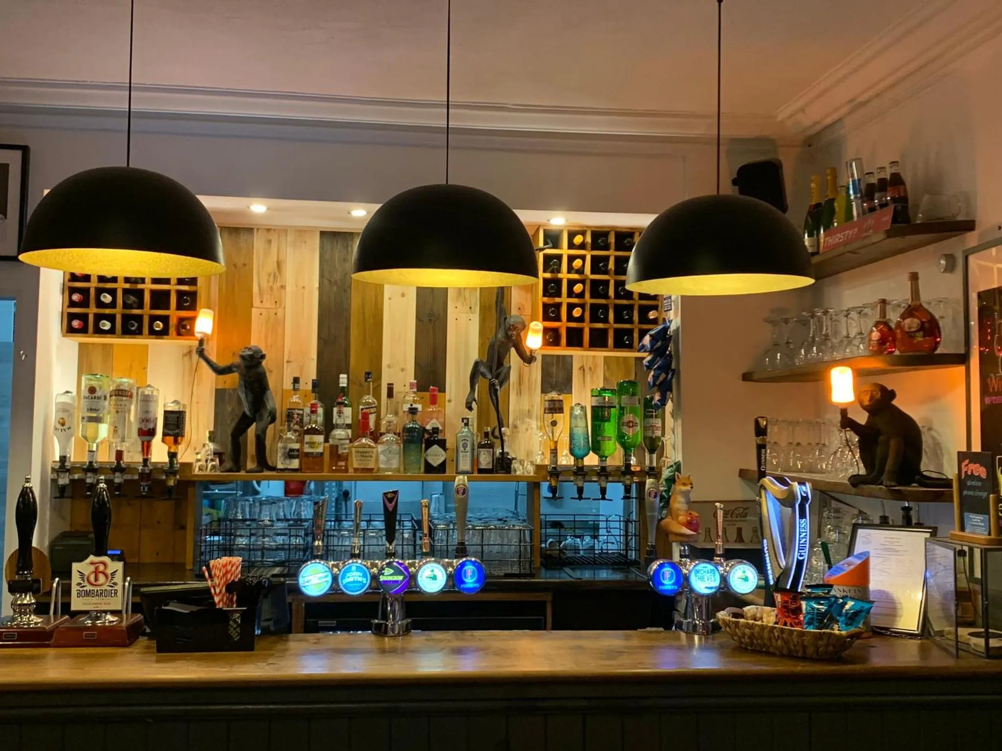 Drinks in Waterfront Inn