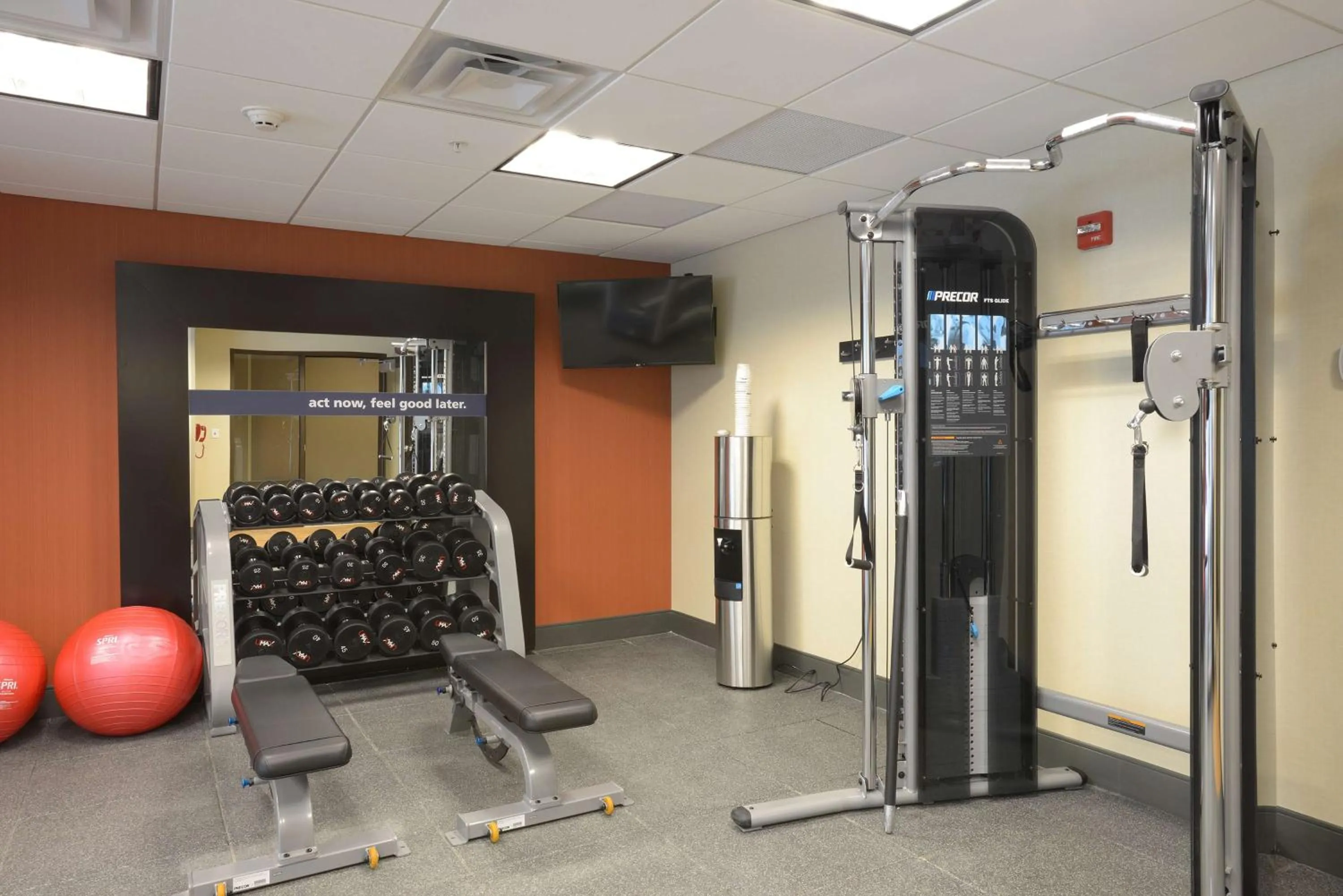 Fitness centre/facilities in Hampton Inn & Suites - Cincinnati/Kenwood, OH