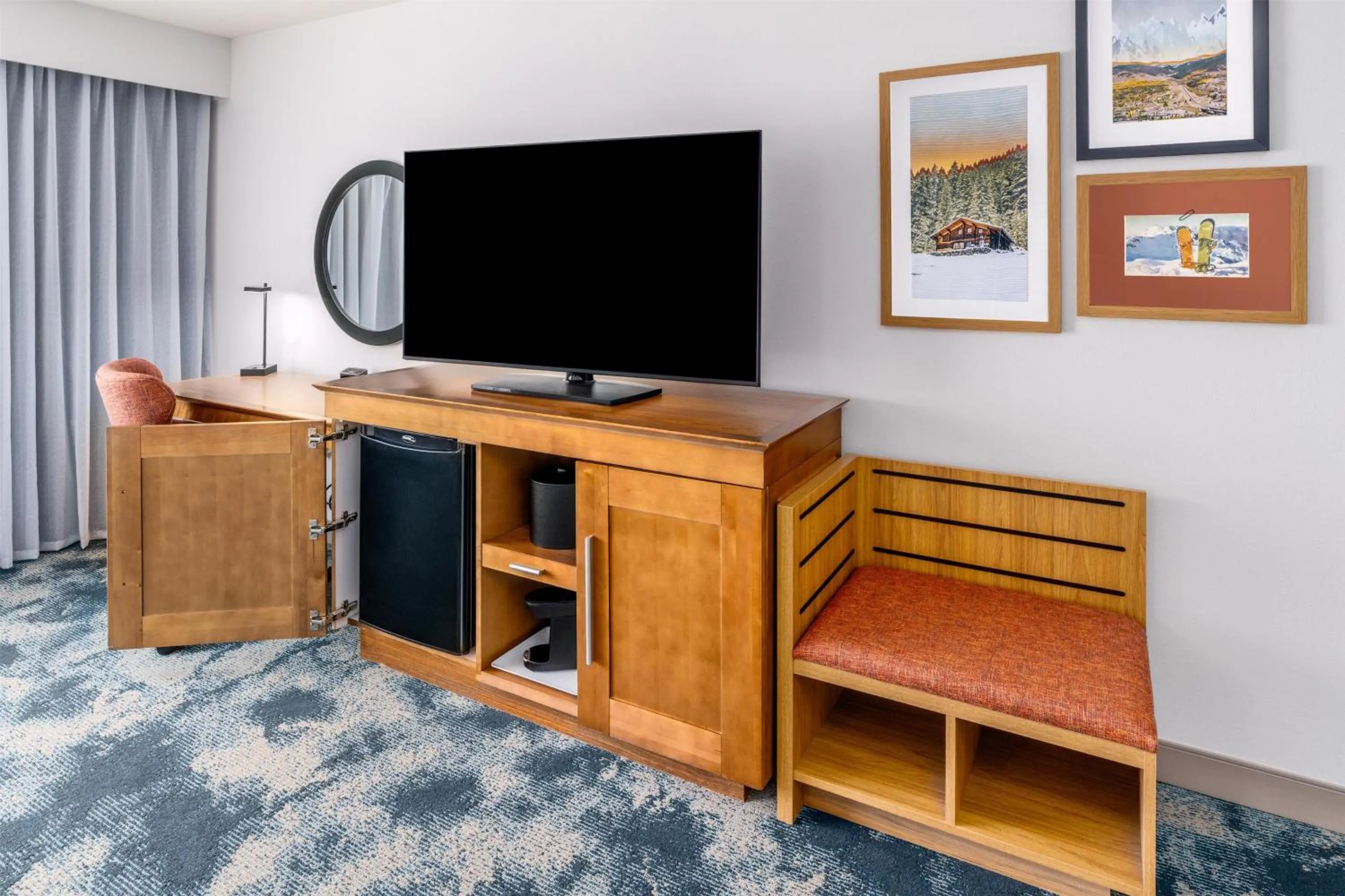 Bedroom, Bed in Hampton Inn & Suites Silverthorne