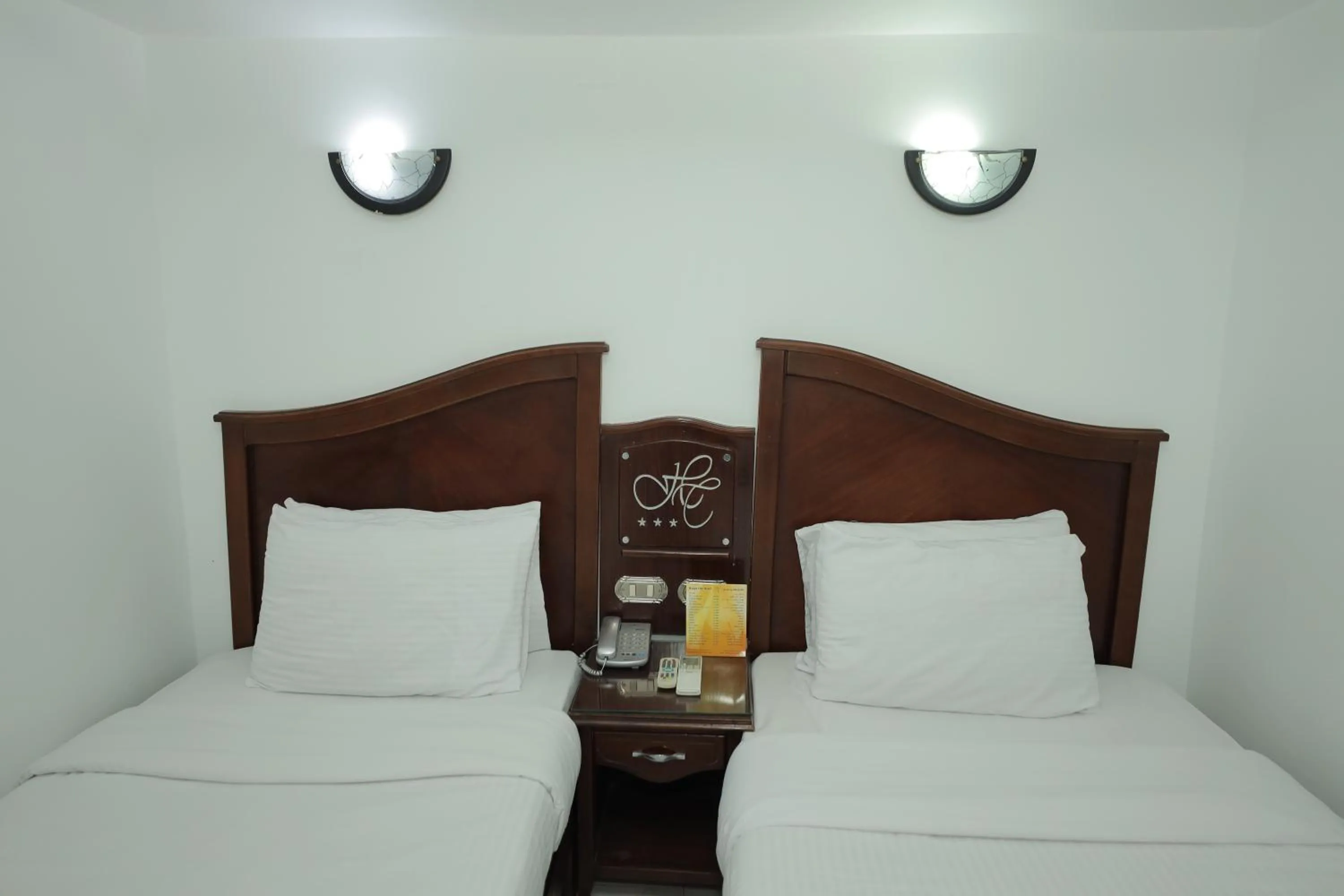 Bedroom, Bed in Happy City Hotel