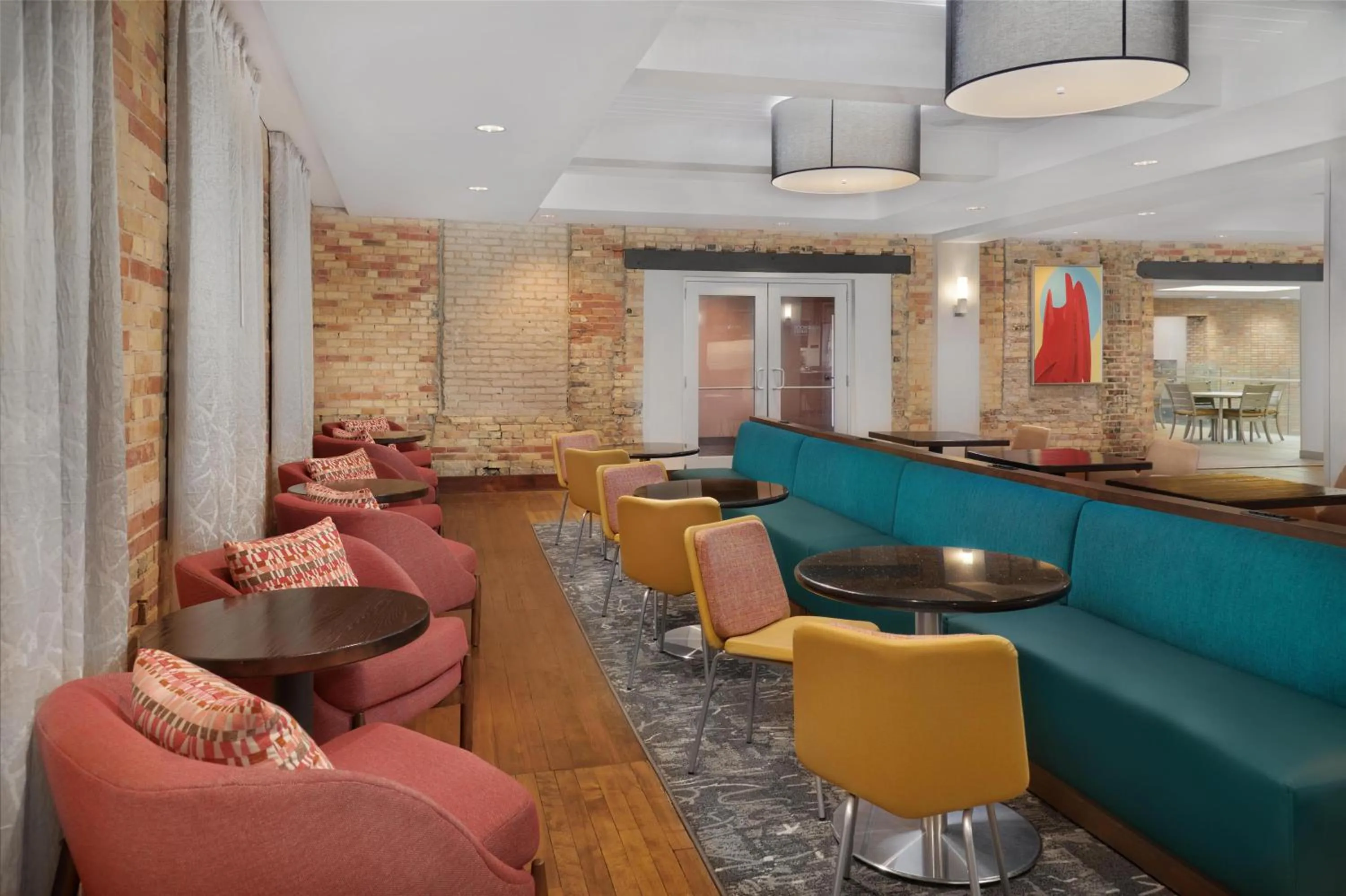 Breakfast in Homewood Suites by Hilton Grand Rapids Downtown