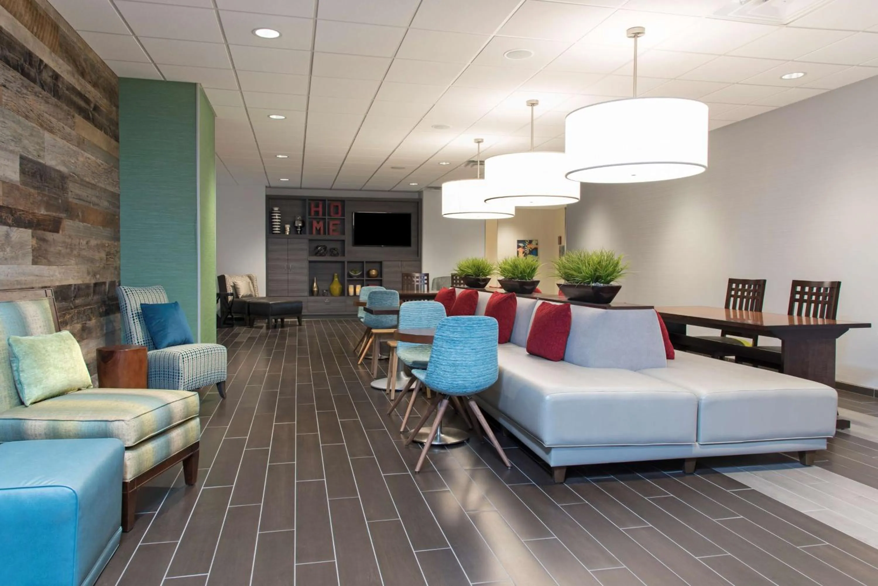 Lobby or reception in Home2 Suites by Hilton Indianapolis Downtown