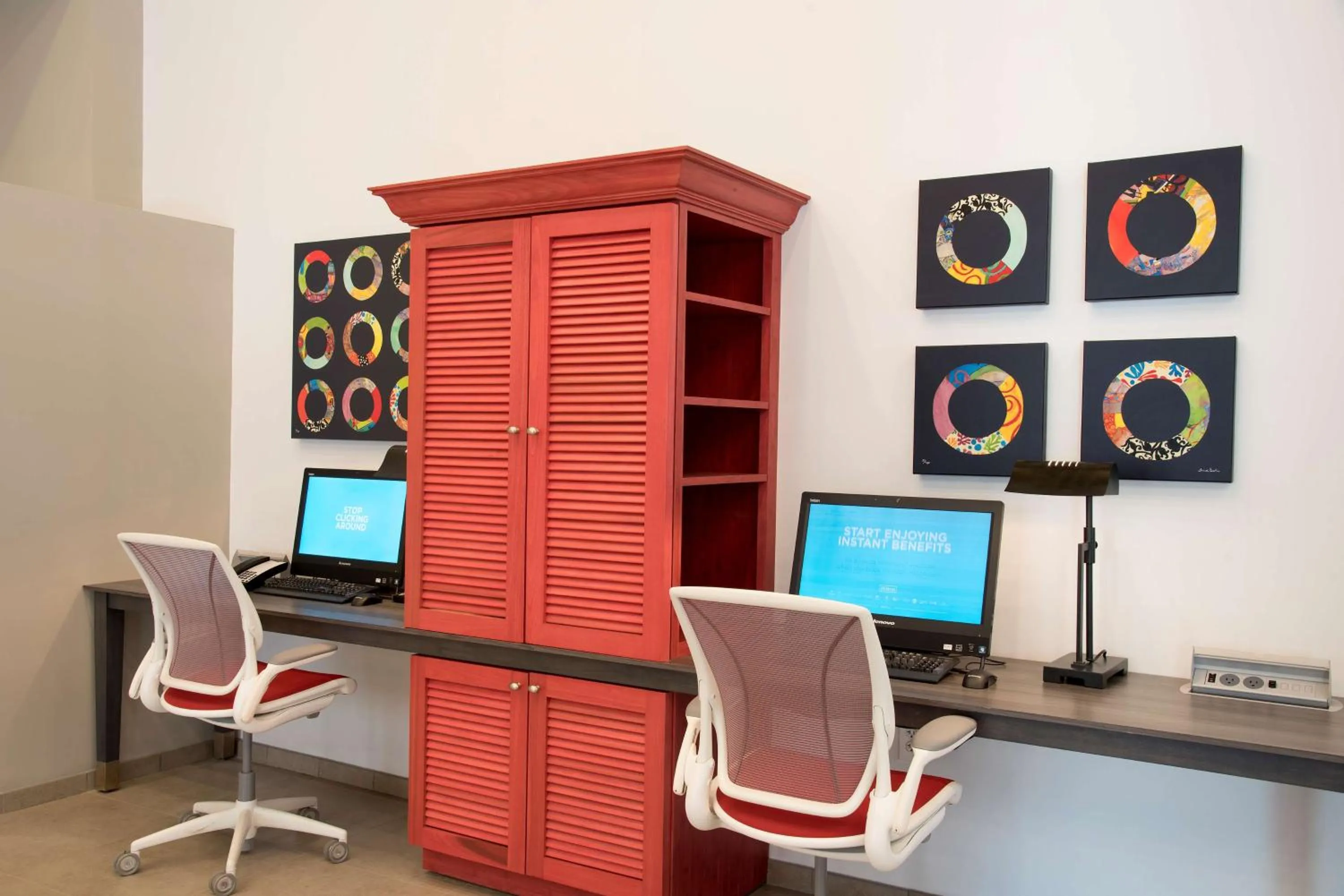 Business facilities in Home2 Suites by Hilton Indianapolis Downtown