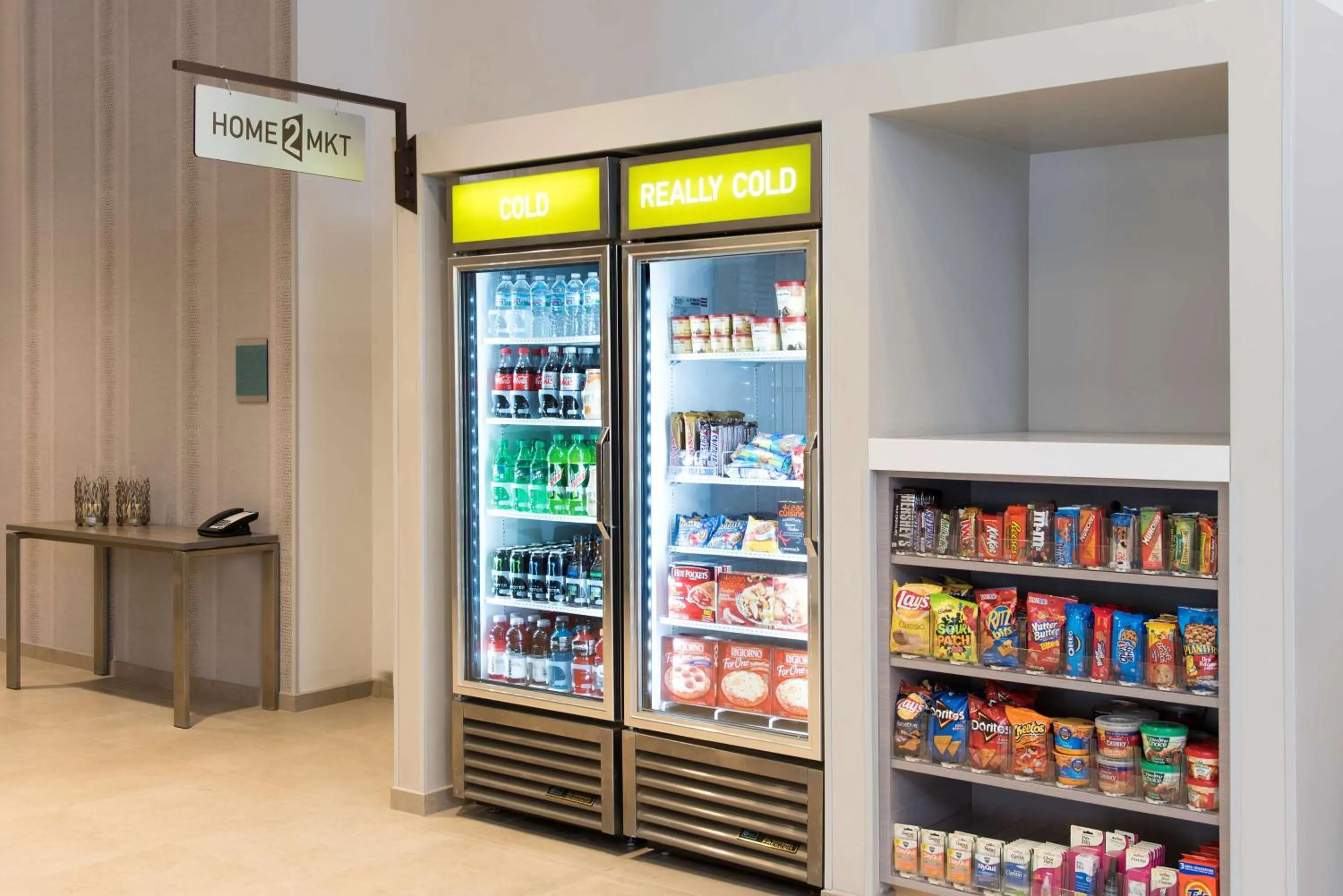 Restaurant/places to eat in Home2 Suites by Hilton Indianapolis Downtown