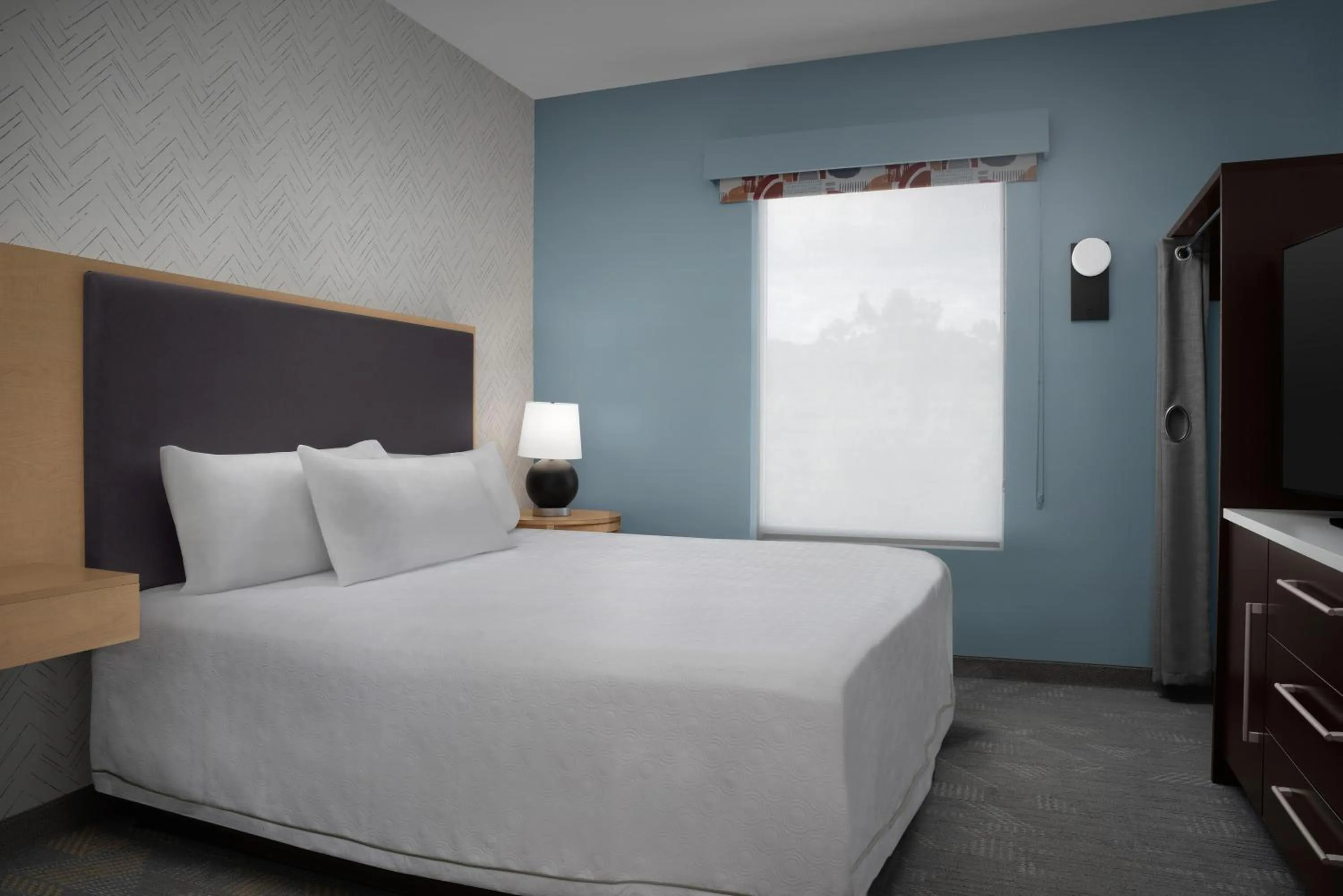 Bed in Home2 Suites by Hilton Lake City