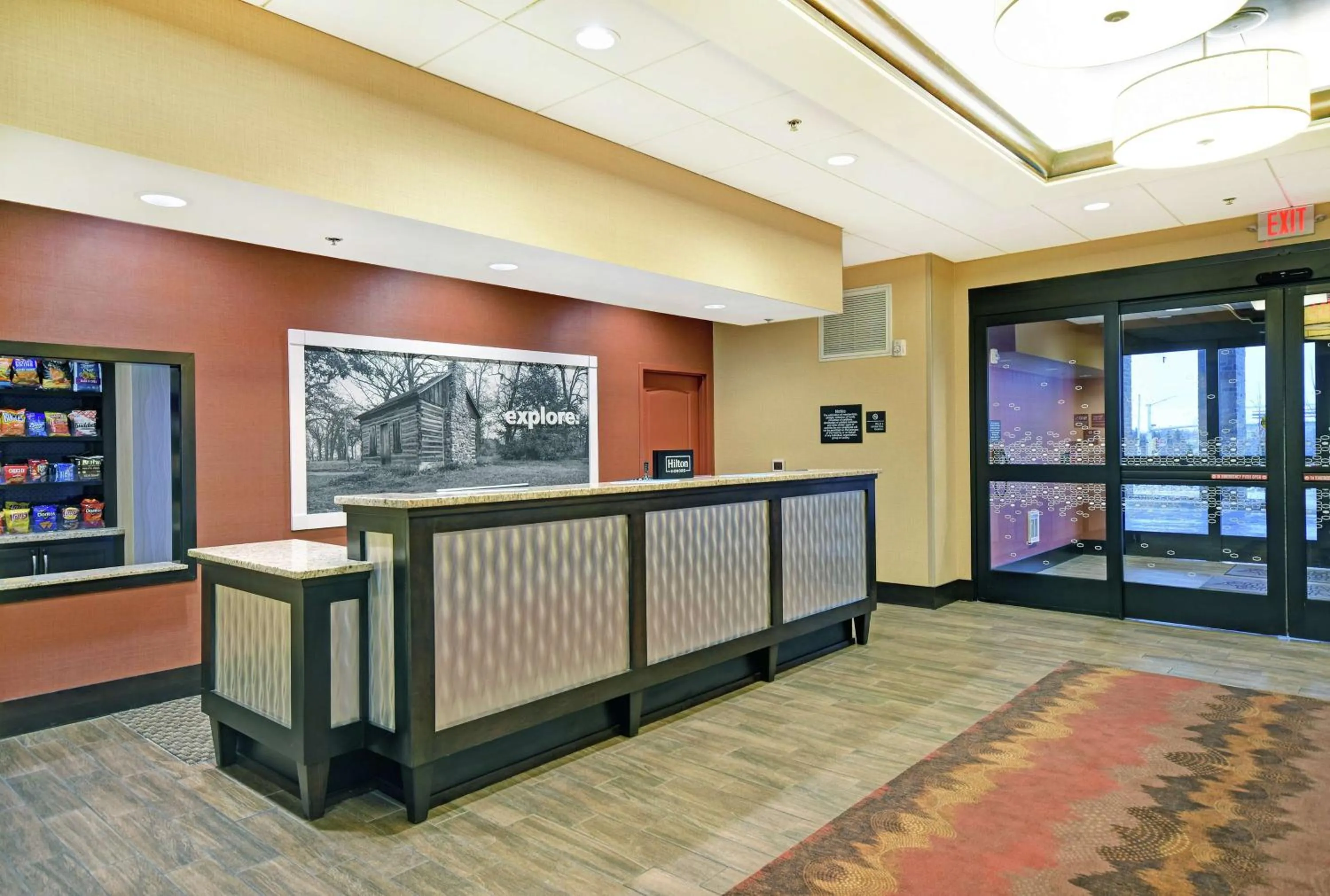 Lobby or reception in Hampton Inn & Suites Milwaukee/Franklin