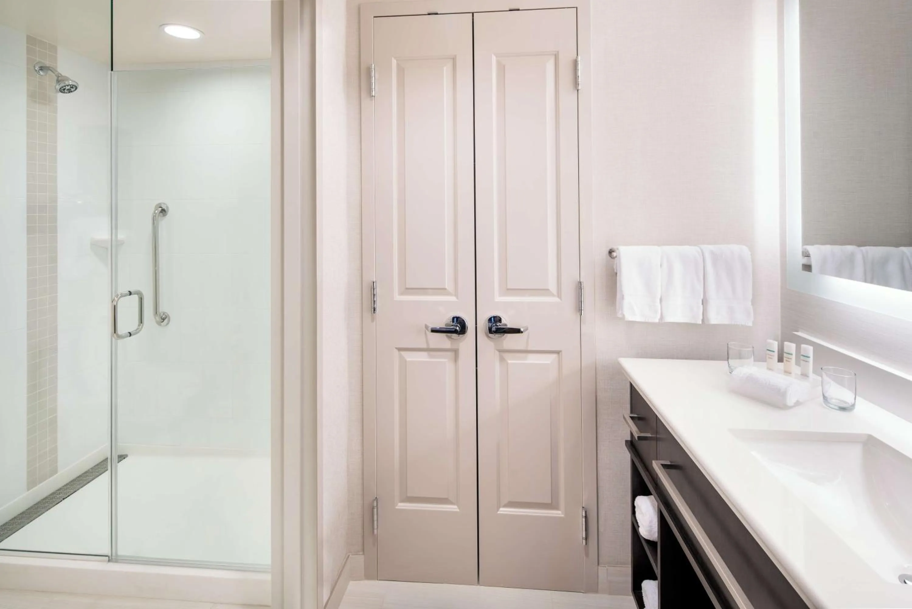 Bathroom in Homewood Suites by Hilton Aliso Viejo Laguna Beach